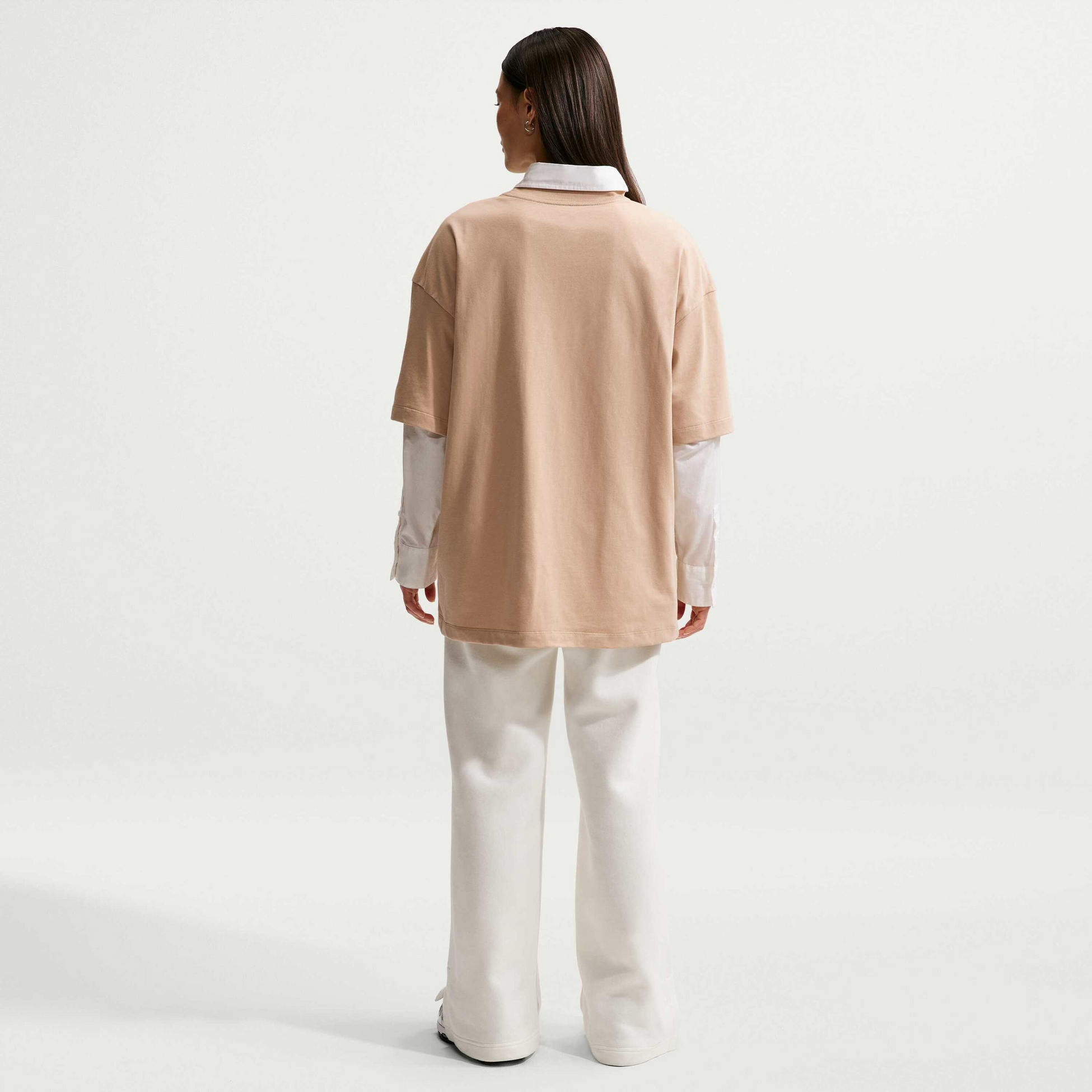 NIKE, Women's Oversized Short-sleeve T-shirt Sportswear