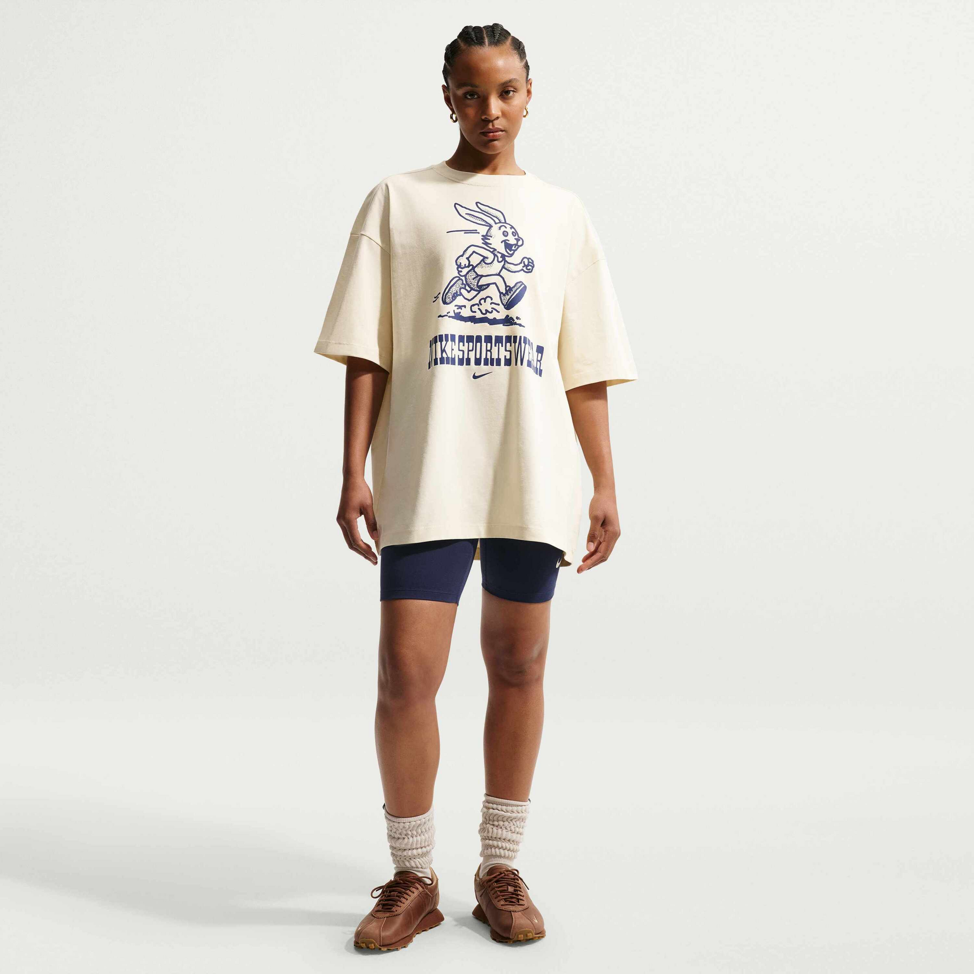NIKE, Women's Oversized T-shirt Sportswear Classic
