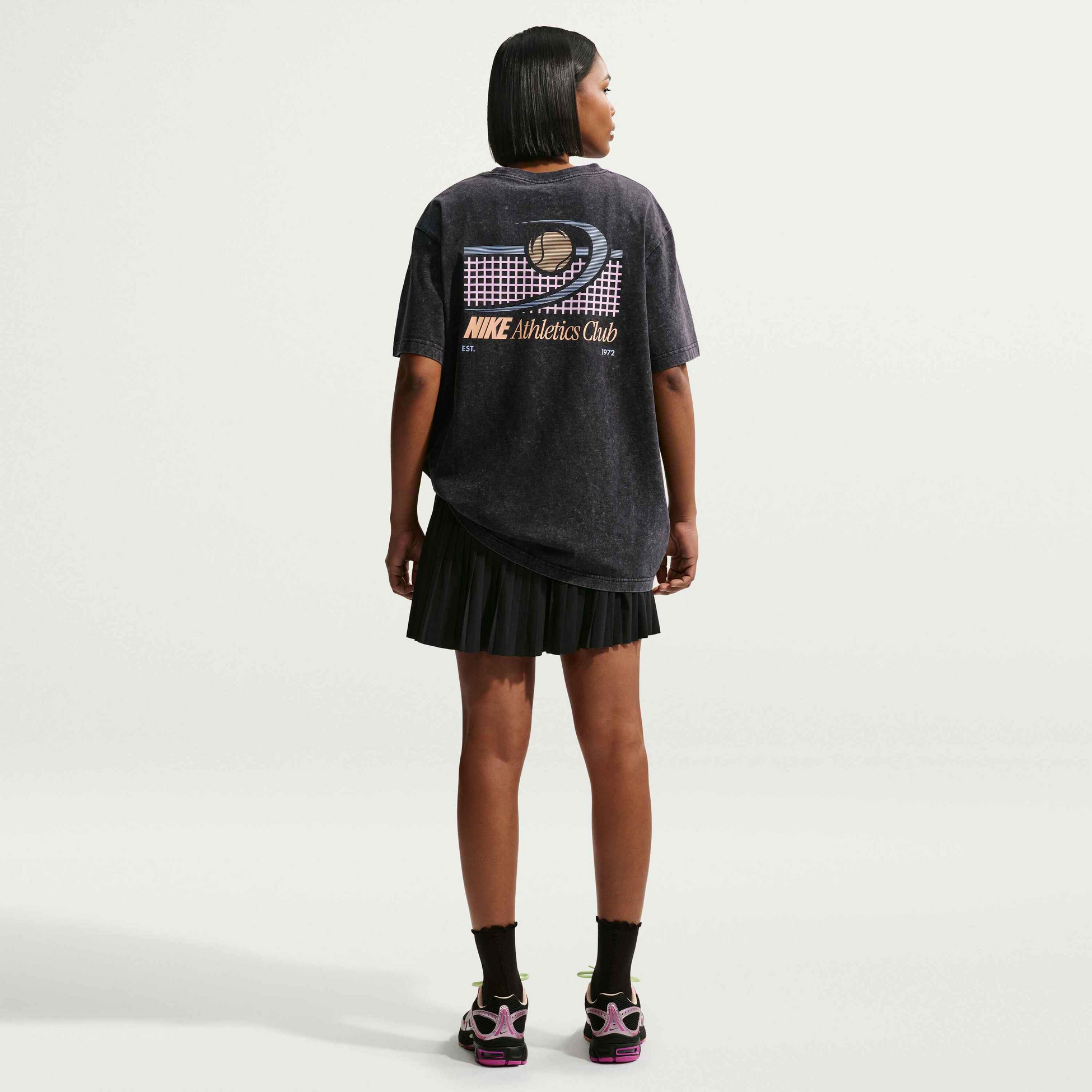 NIKE, Women's Oversized T-shirt Sportswear Classic