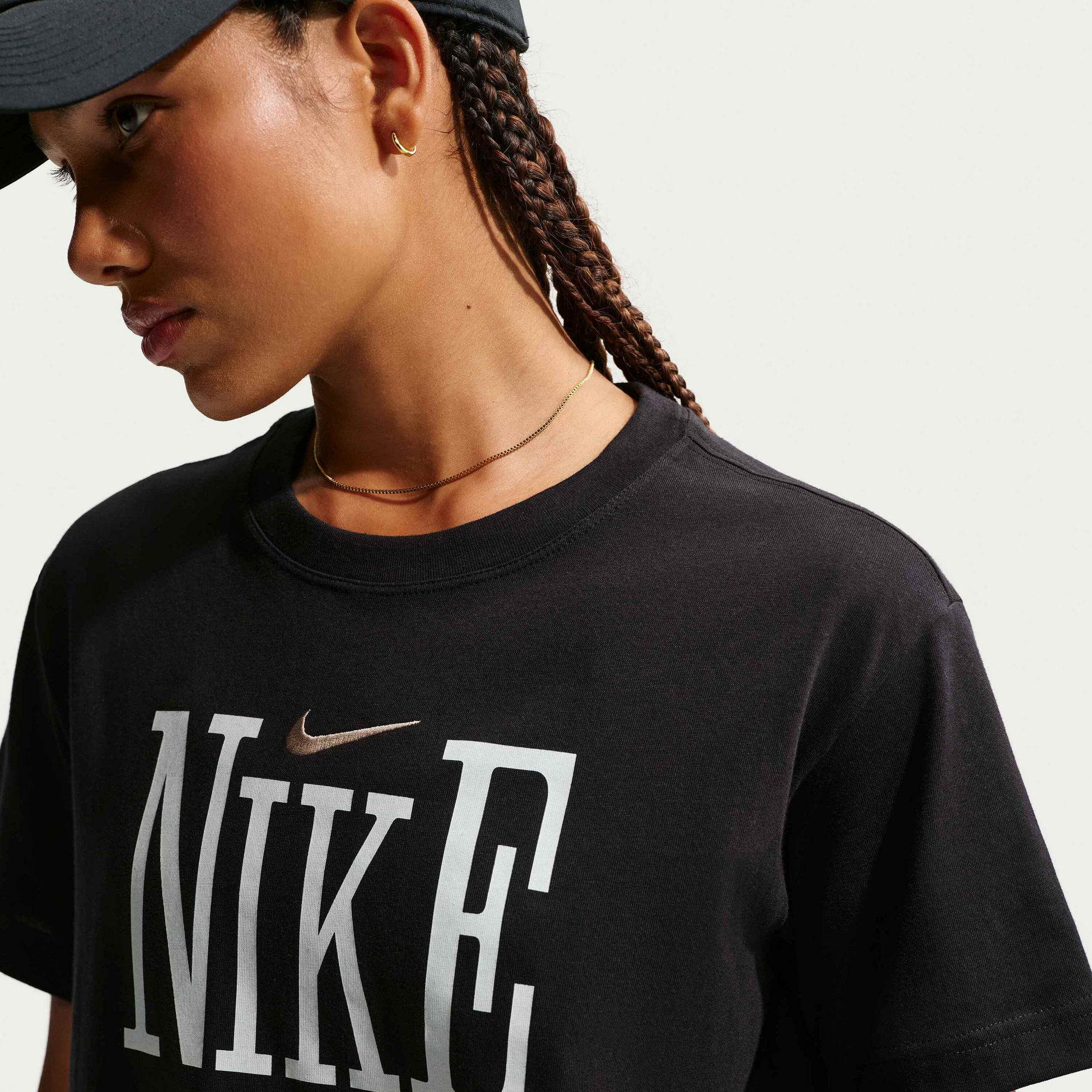 NIKE, Women's Oversized T-shirt Sportswear Classic