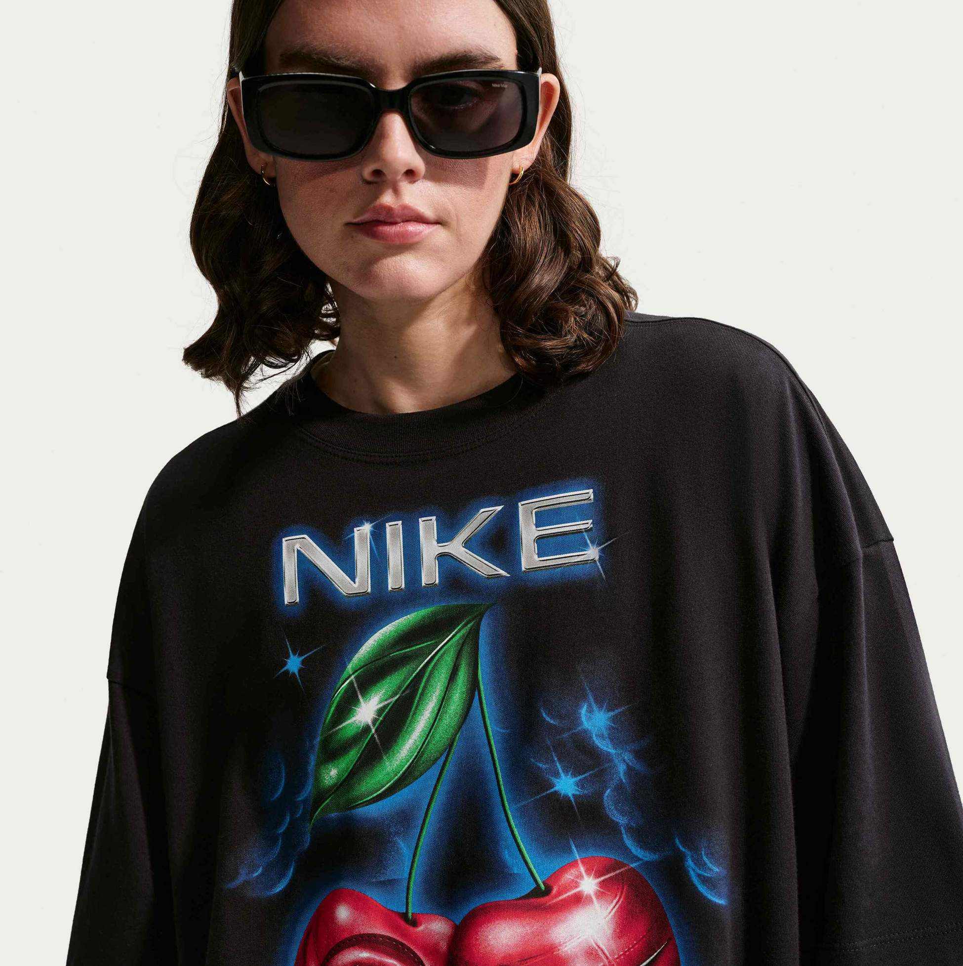NIKE, Women's Oversized T-shirt Sportswear Classic