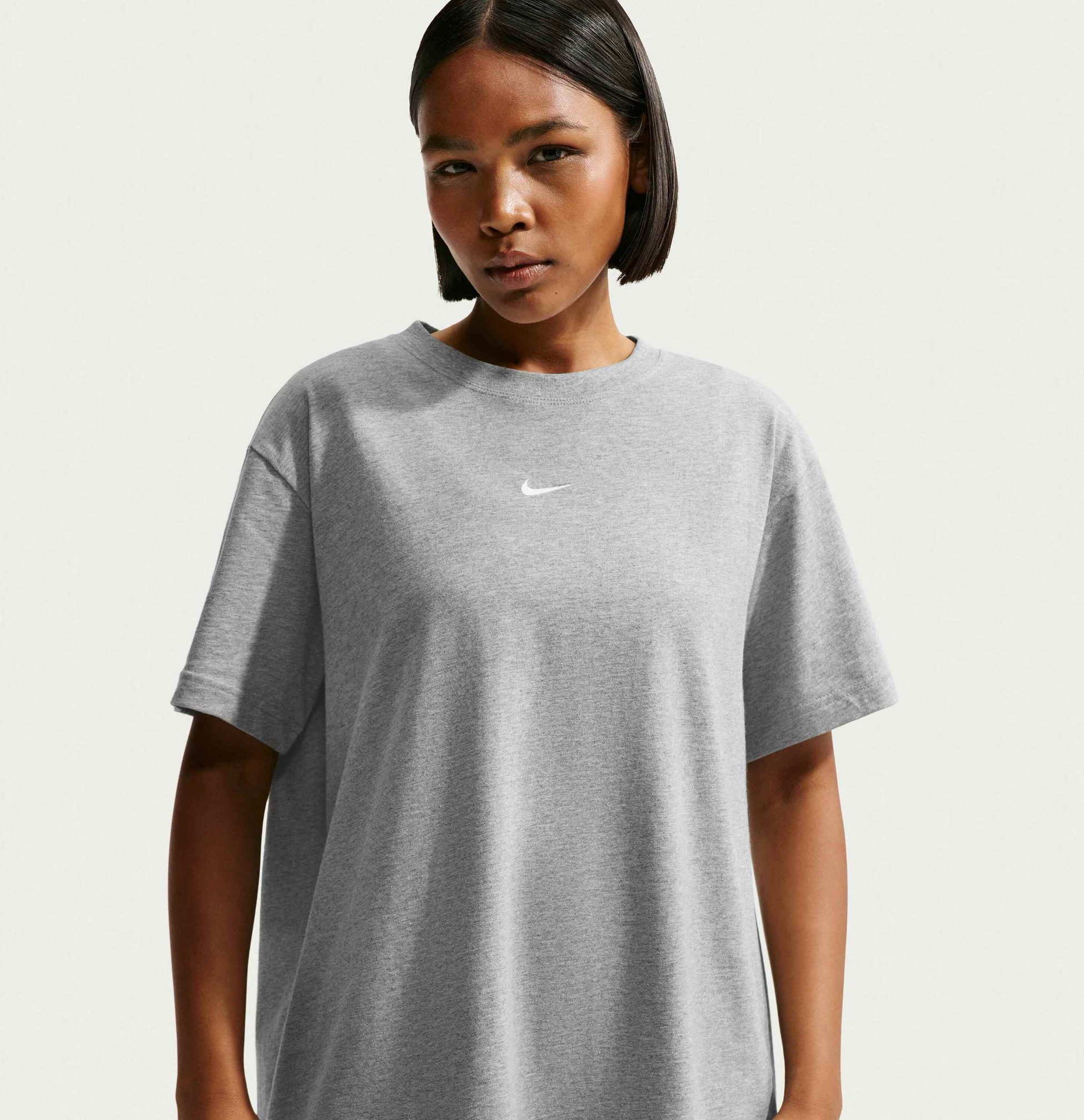 NIKE, Women's Oversized T-shirt Sportswear Classic