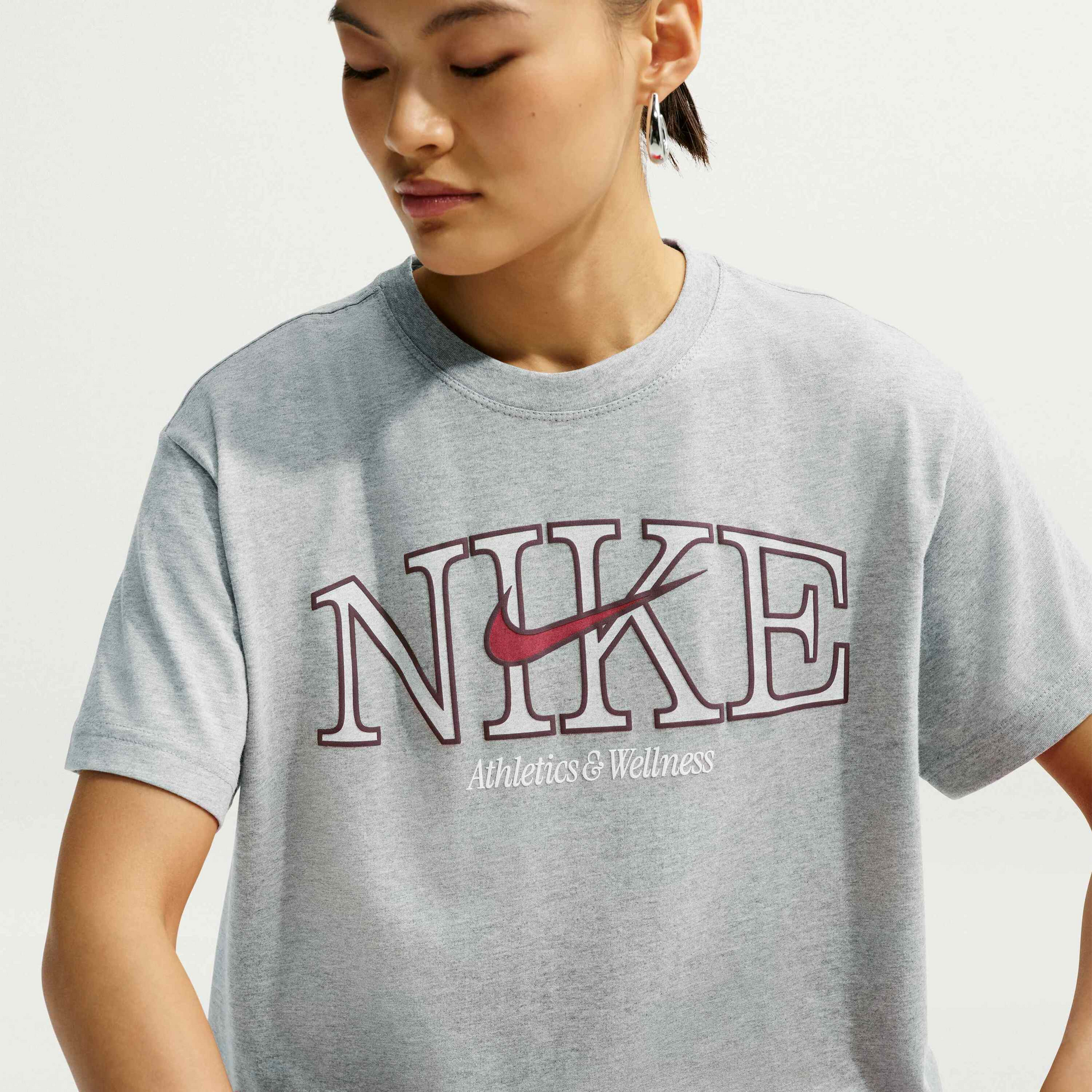 NIKE, Women's Oversized T-shirt Sportswear Classic