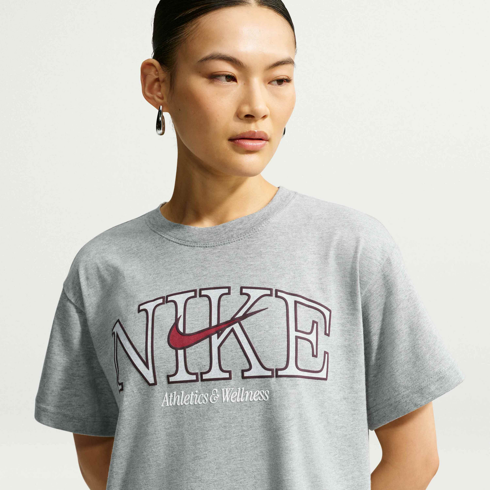 NIKE, Women's Oversized T-shirt Sportswear Classic