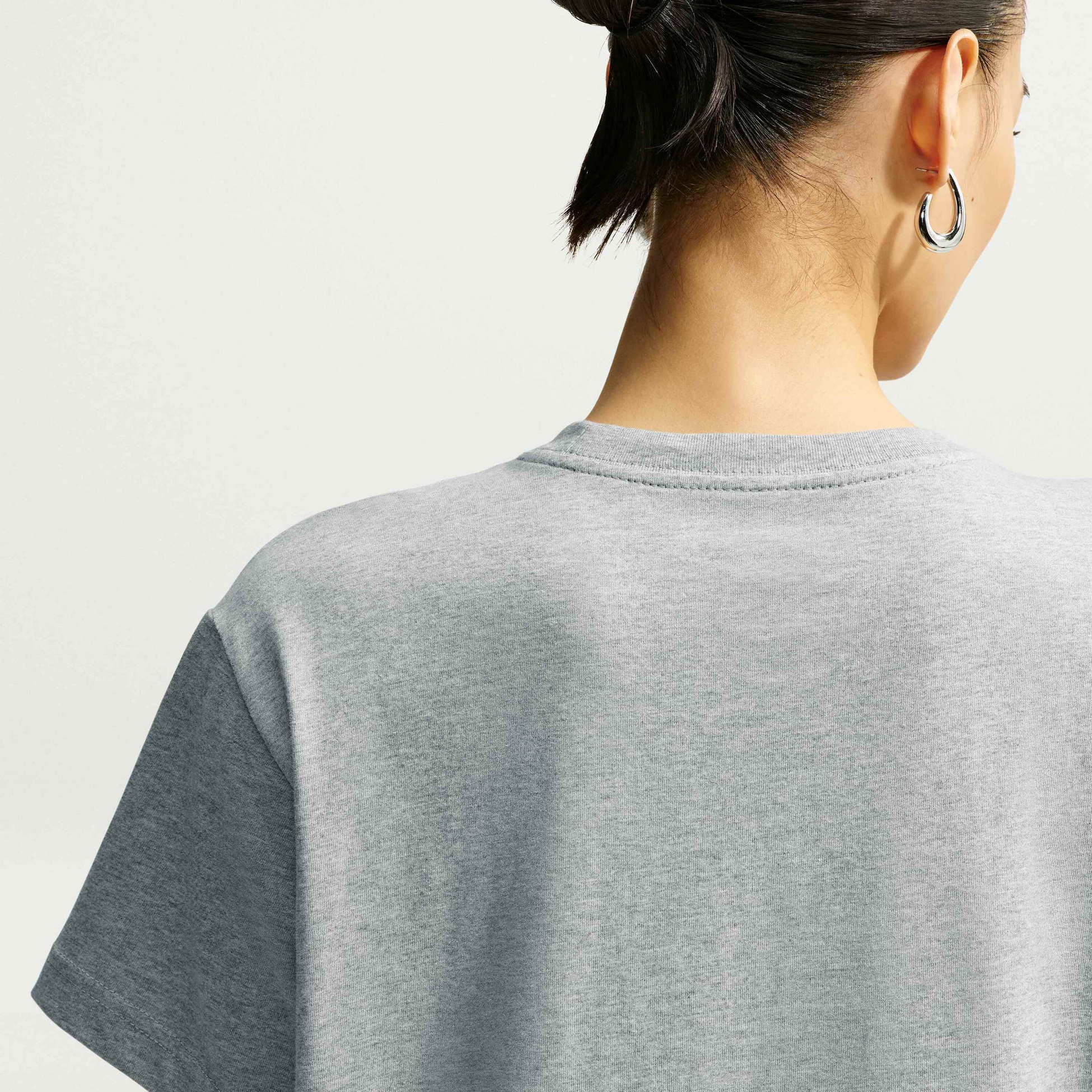 NIKE, Women's Oversized T-shirt Sportswear Classic