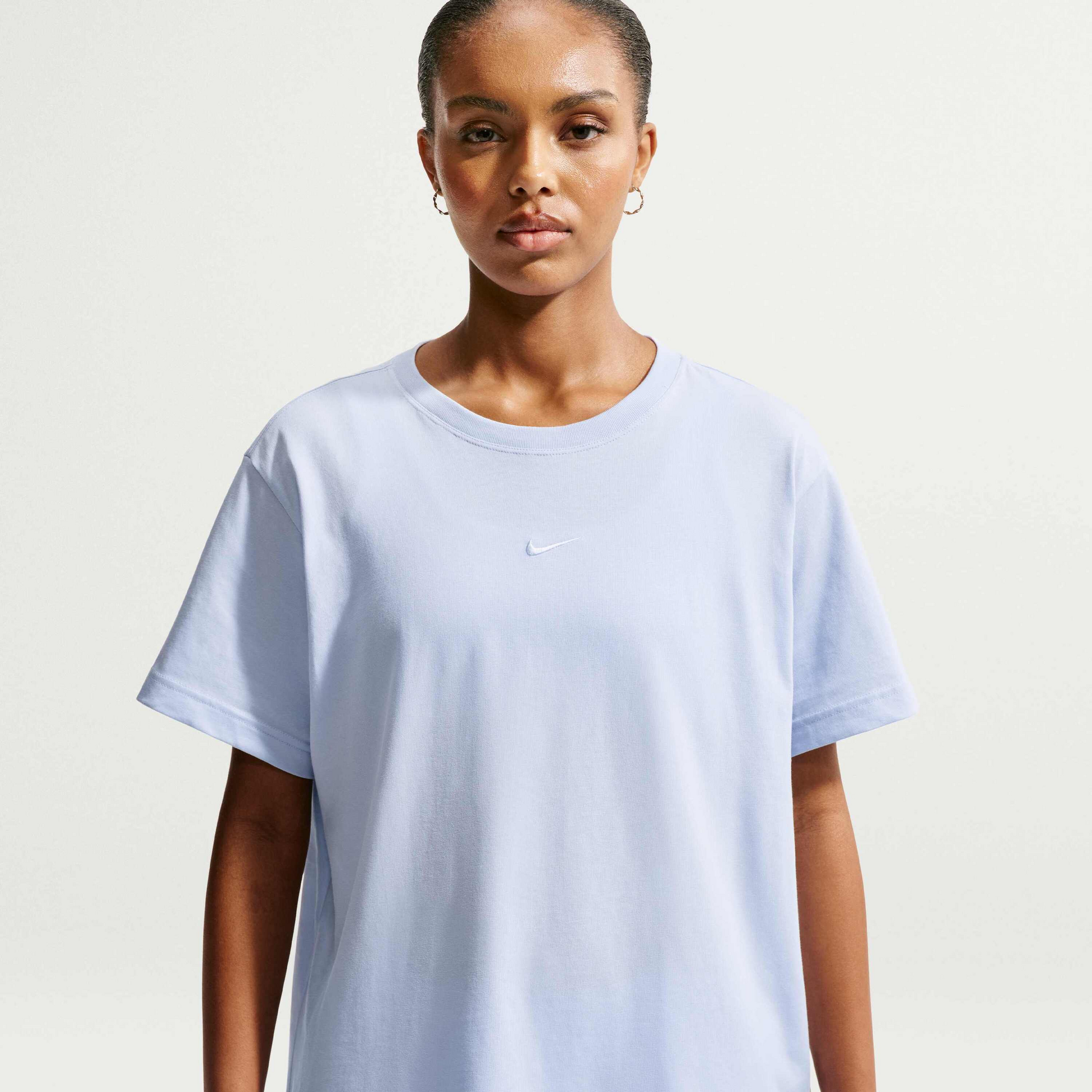 NIKE, Women's Oversized T-shirt Sportswear Classic
