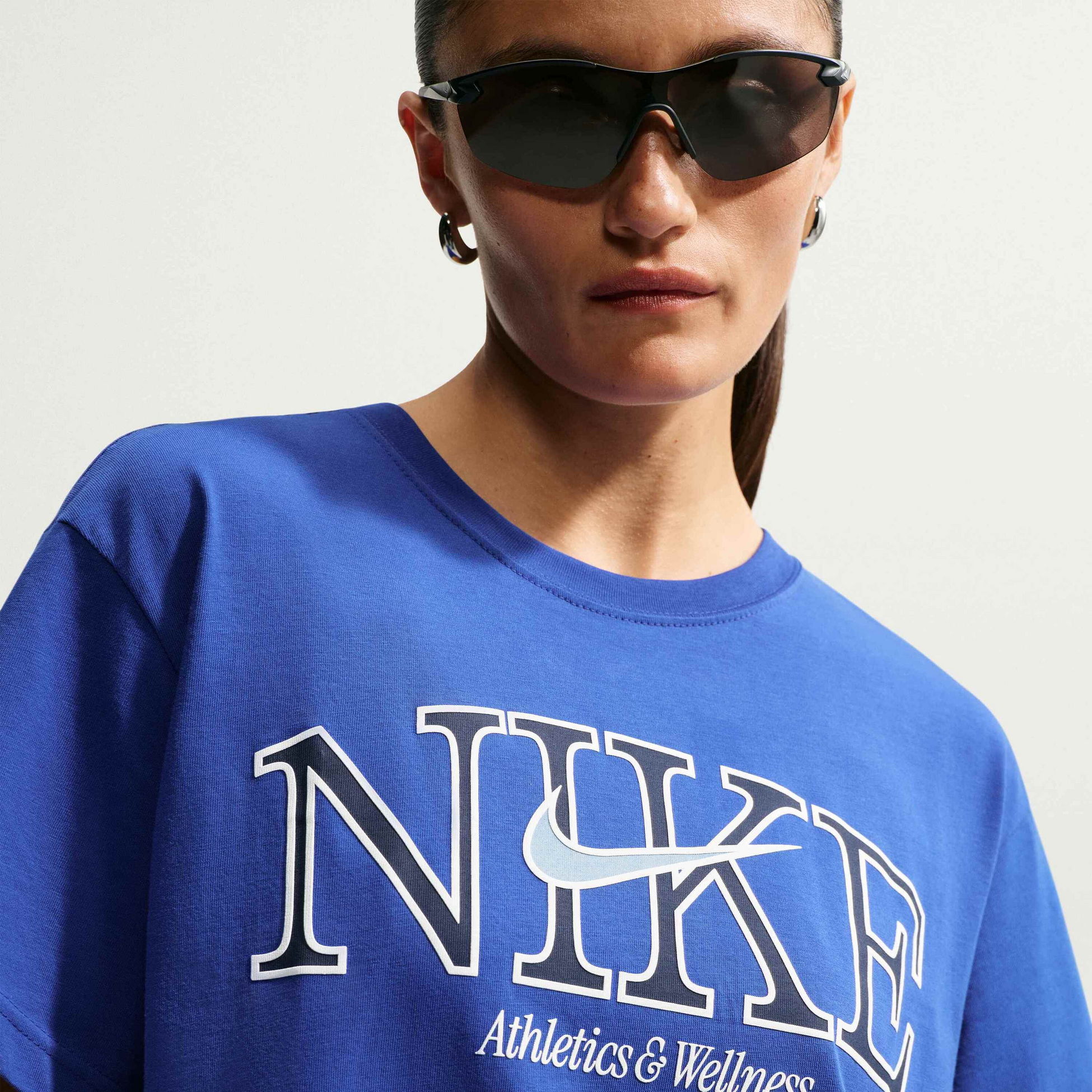 NIKE, Women's Oversized T-shirt Sportswear Classic