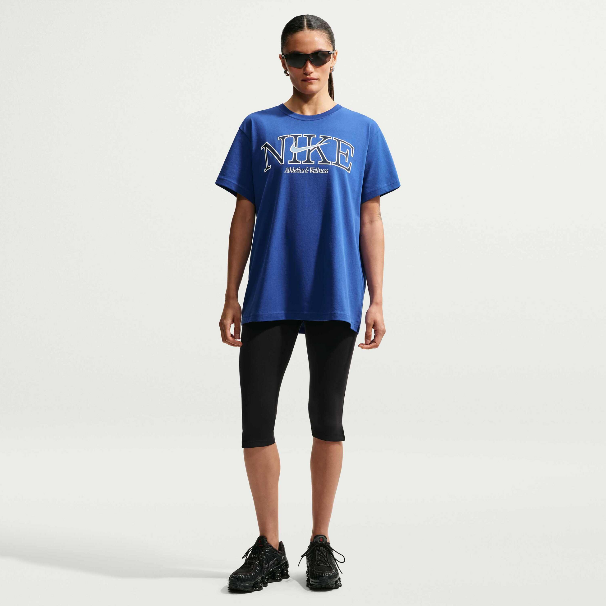 NIKE, Women's Oversized T-shirt Sportswear Classic