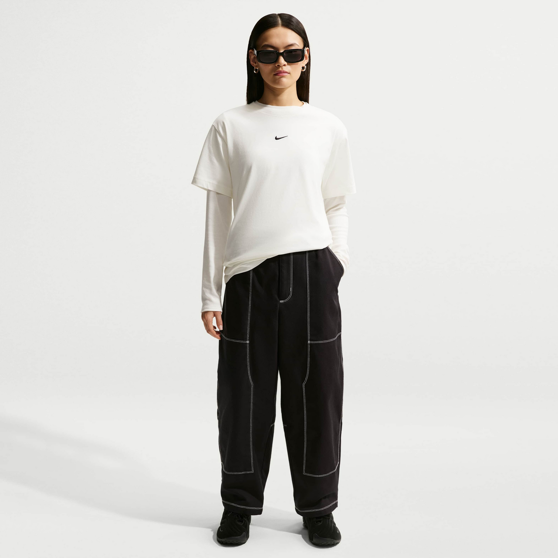 NIKE, Women's Oversized T-shirt Sportswear Classic