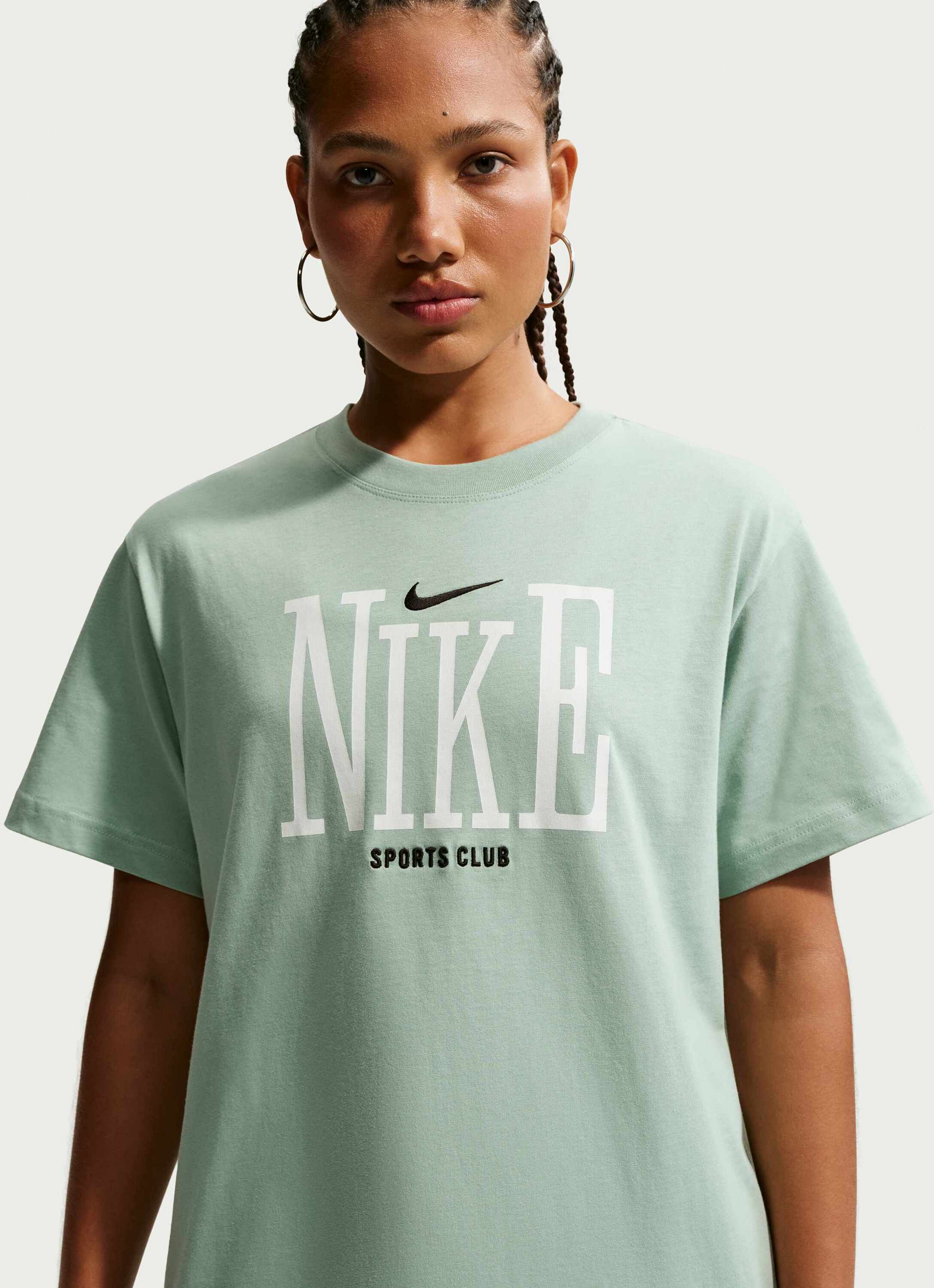 NIKE, Women's Oversized T-shirt Sportswear Classic