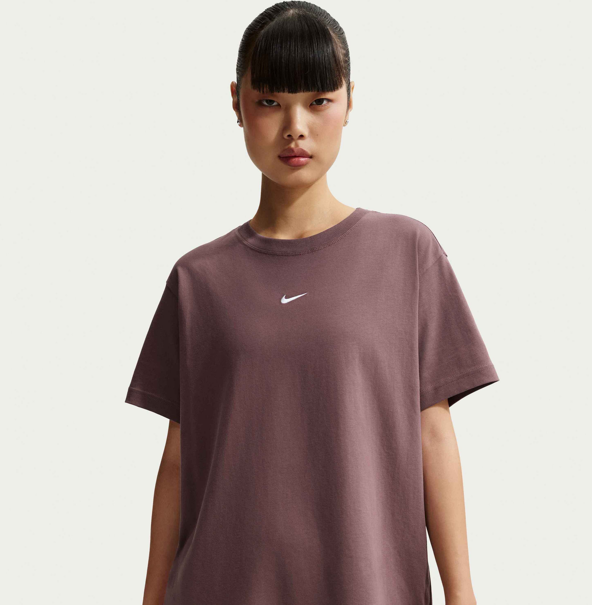 NIKE, Women's Oversized T-shirt Sportswear Classic