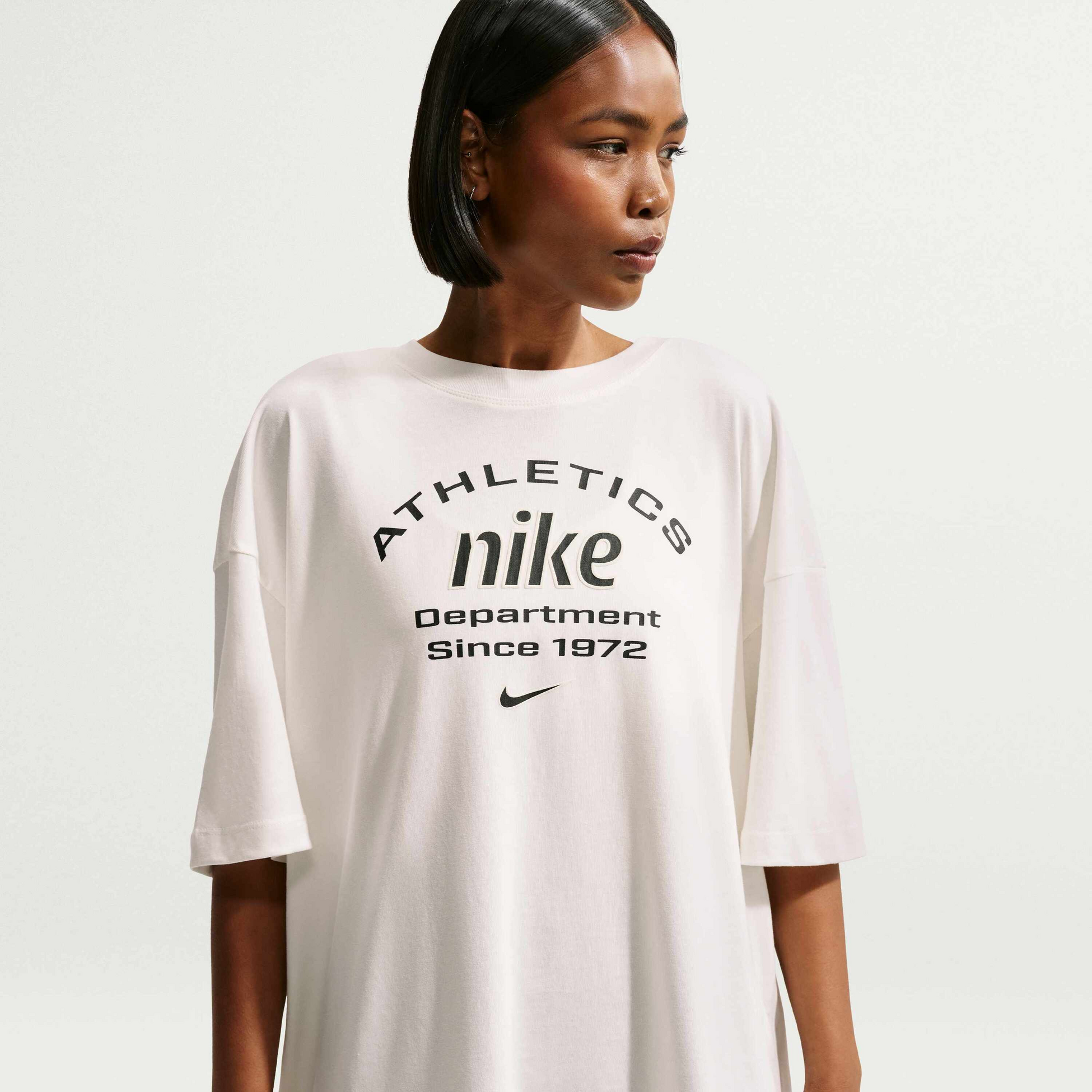 NIKE, Women's Oversized T-shirt Sportswear
