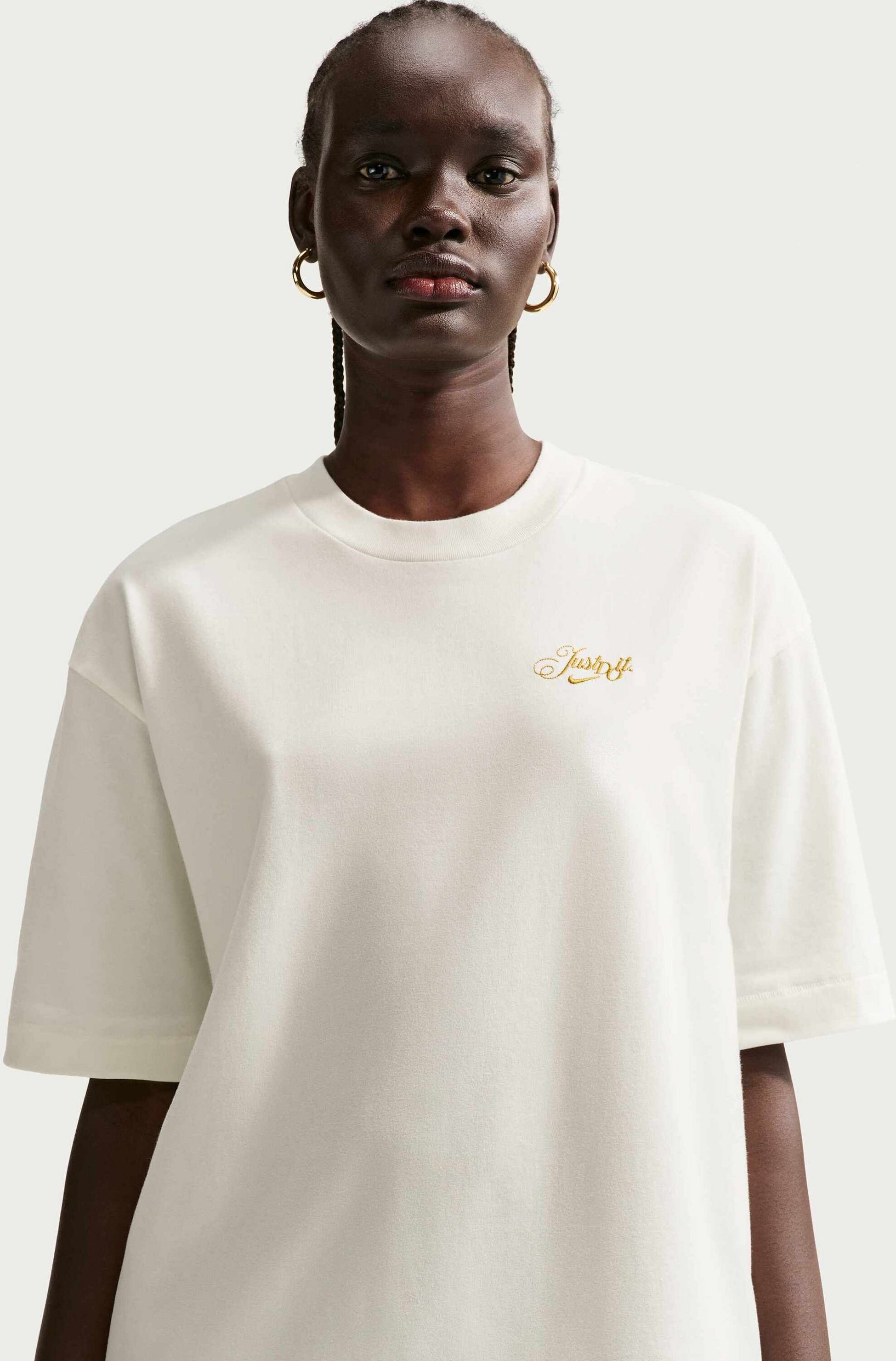 NIKE, Women's Oversized T-shirt Sportswear