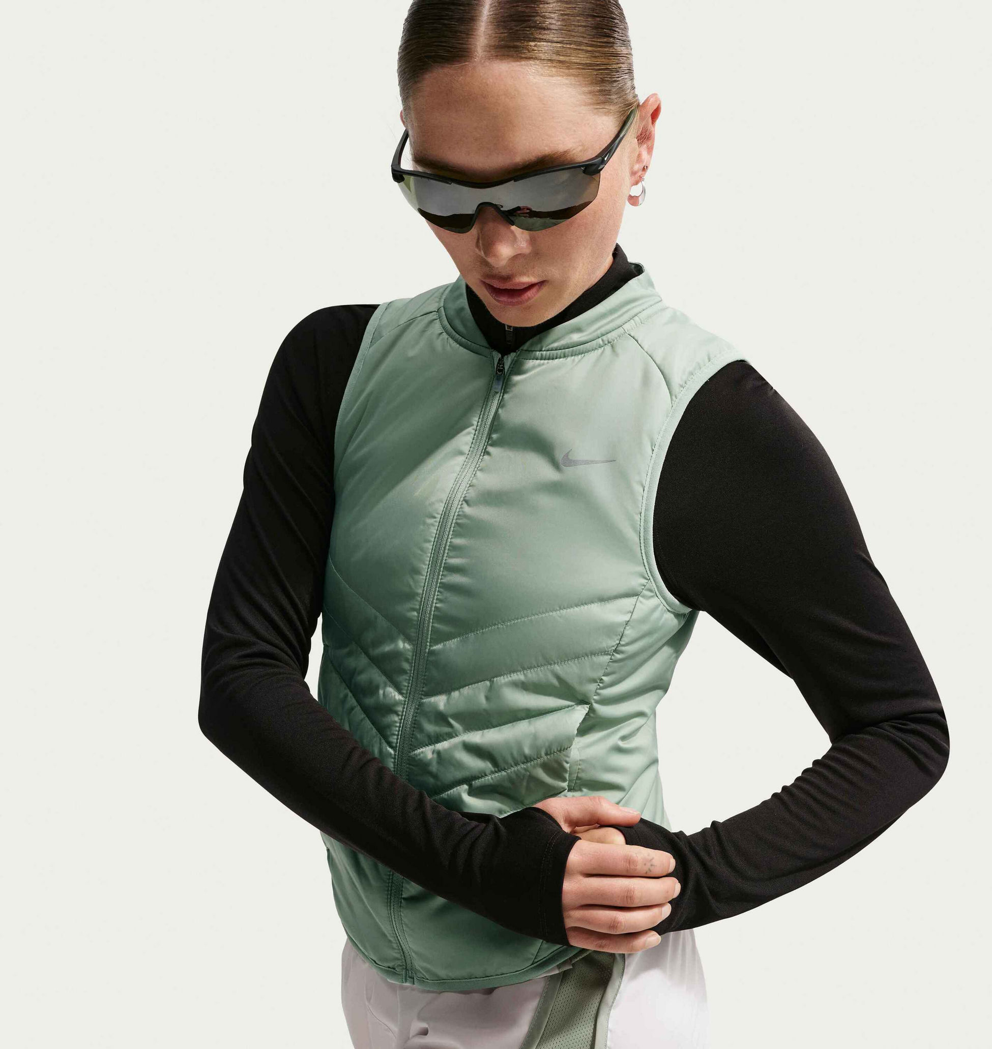 NIKE, Women's Repel Warm Running Vest Tempo