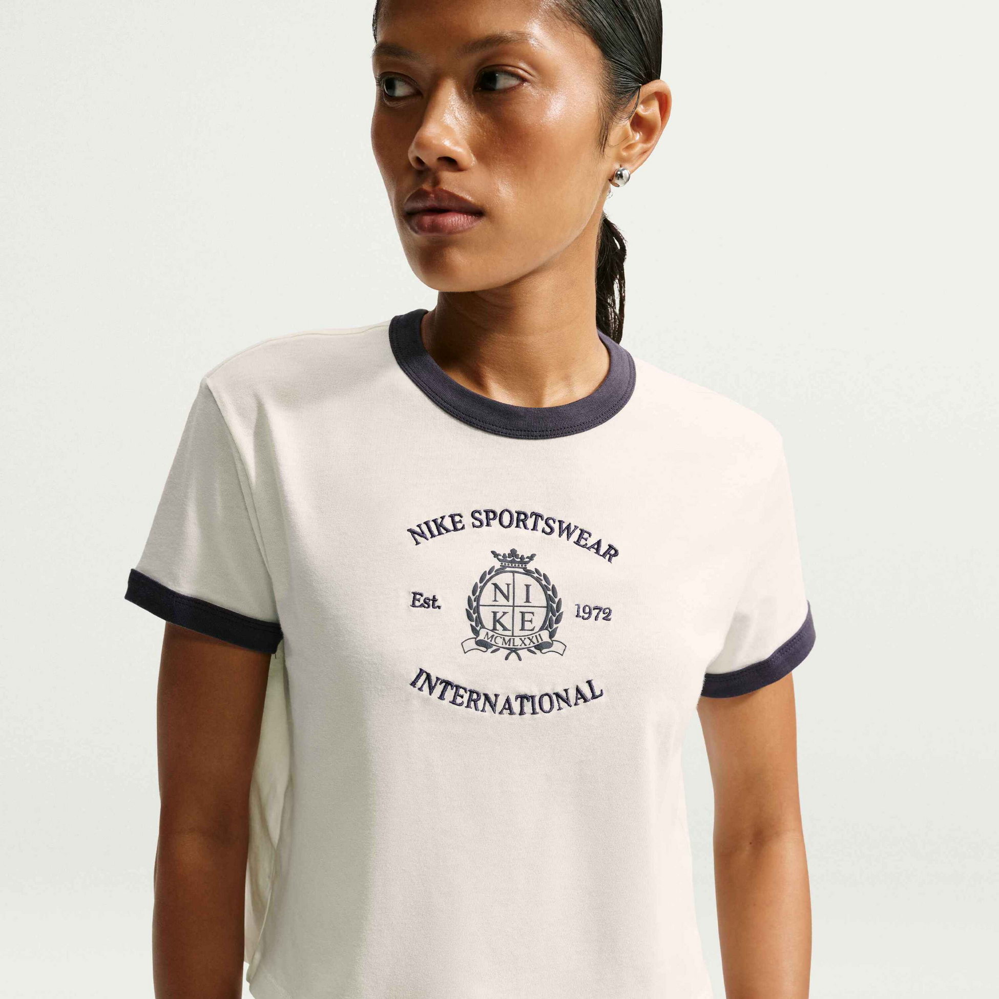 NIKE, Women's Ringer T-shirt Sportswear