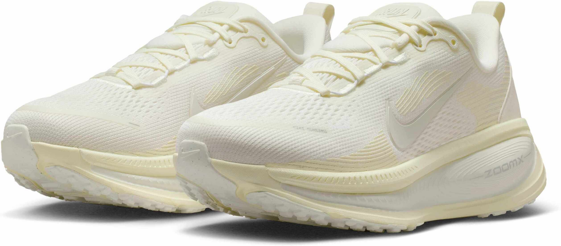 NIKE, Women's Road Running Shoes Vomero 18