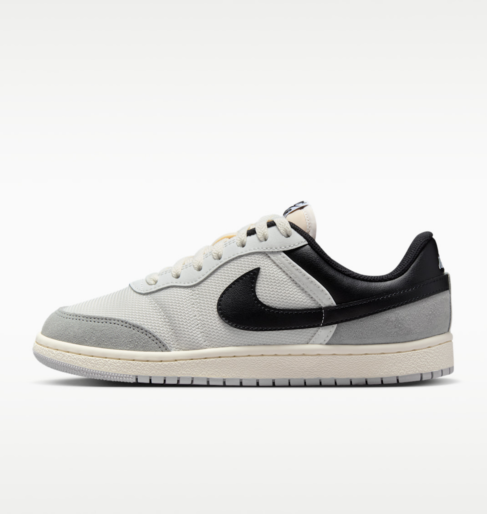 JORDAN, Women's Shoes Air Jordan Skyline Low
