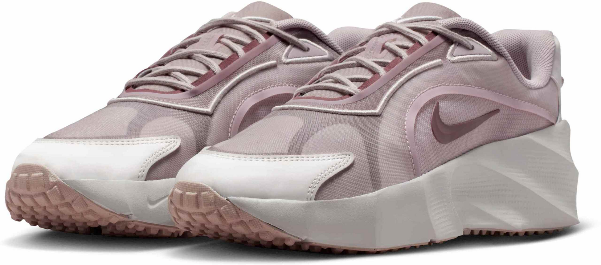 NIKE, Women's Shoes Aura Edge