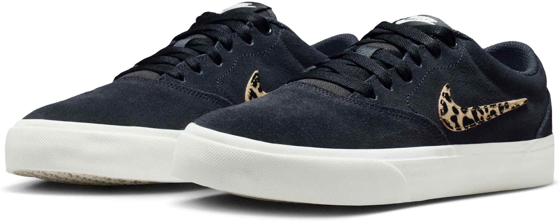 NIKE, Women's Shoes Charge Suede Se