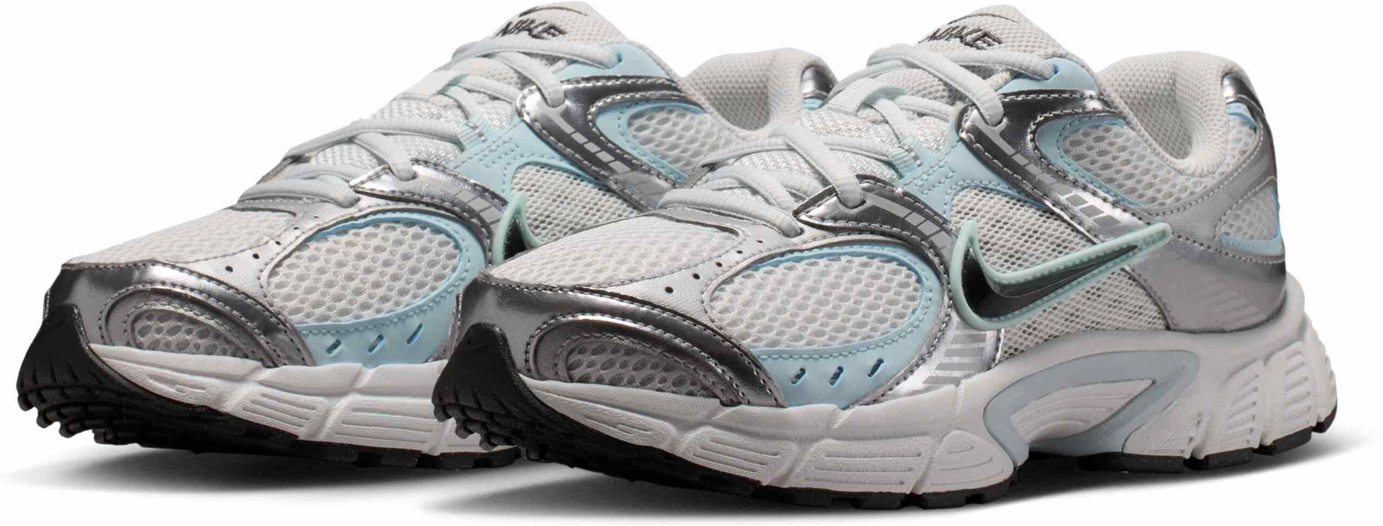 NIKE, Women's Shoes With Reflective Design Accents V5 Rnr