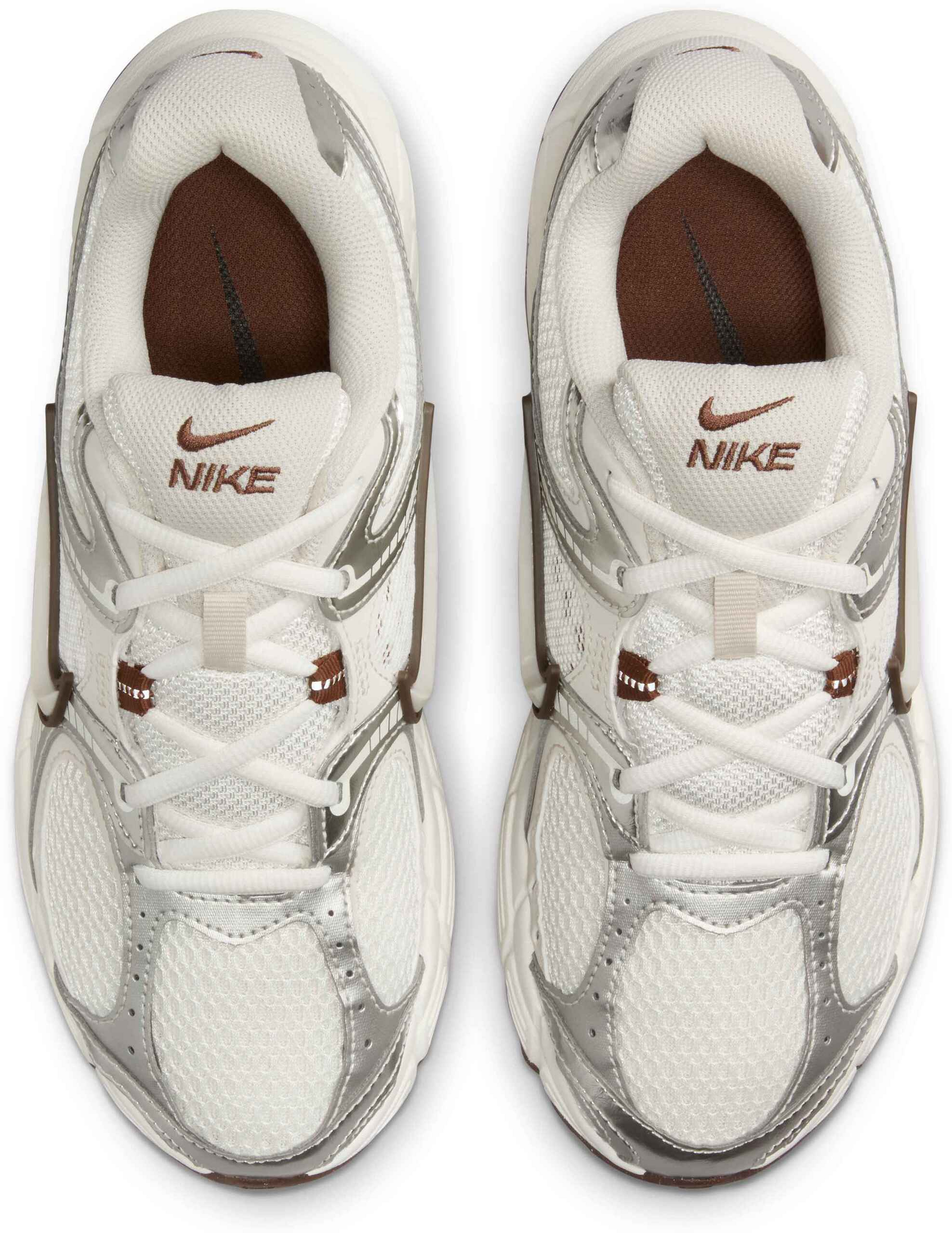 NIKE, Women's Shoes With Reflective Design Accents V5 Rnr
