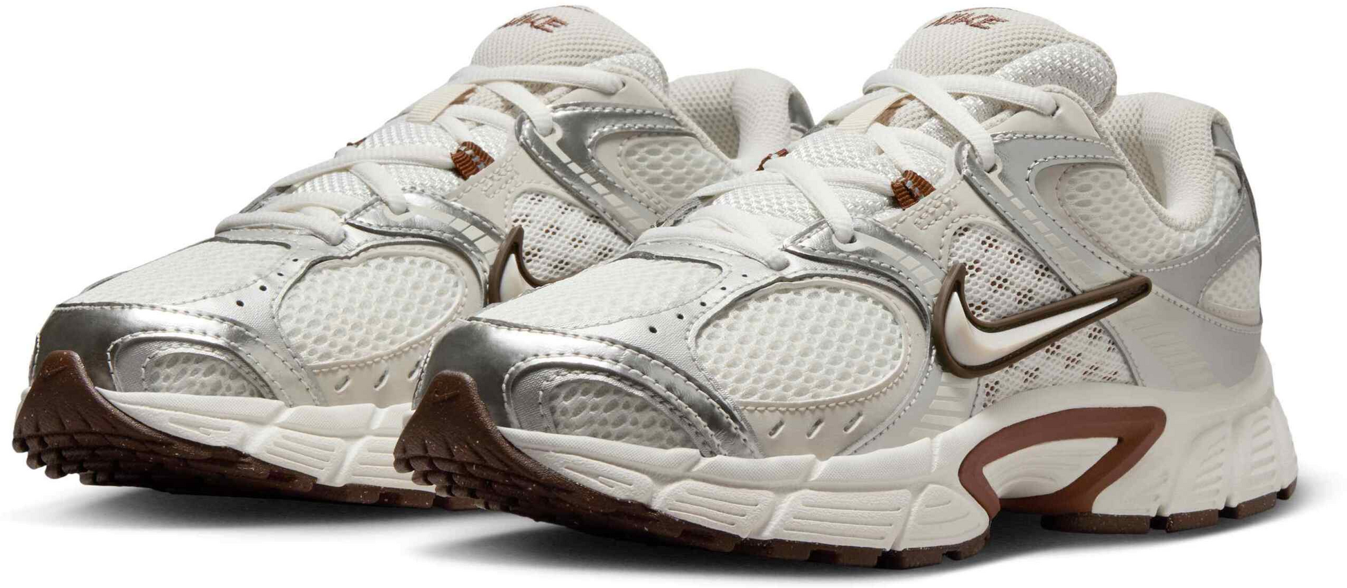 NIKE, Women's Shoes With Reflective Design Accents V5 Rnr