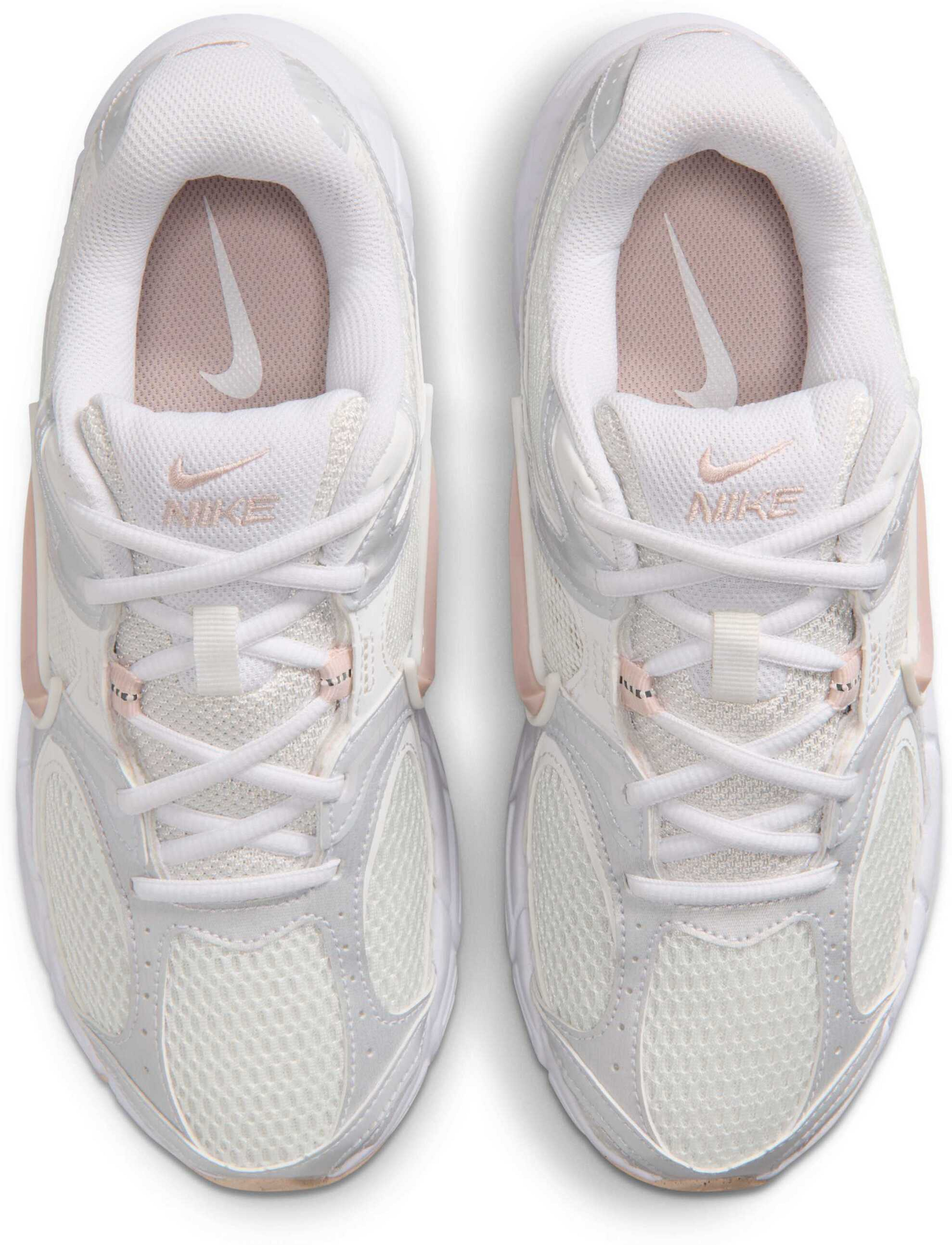 NIKE, Women's Shoes With Reflective Design Accents V5 Rnr