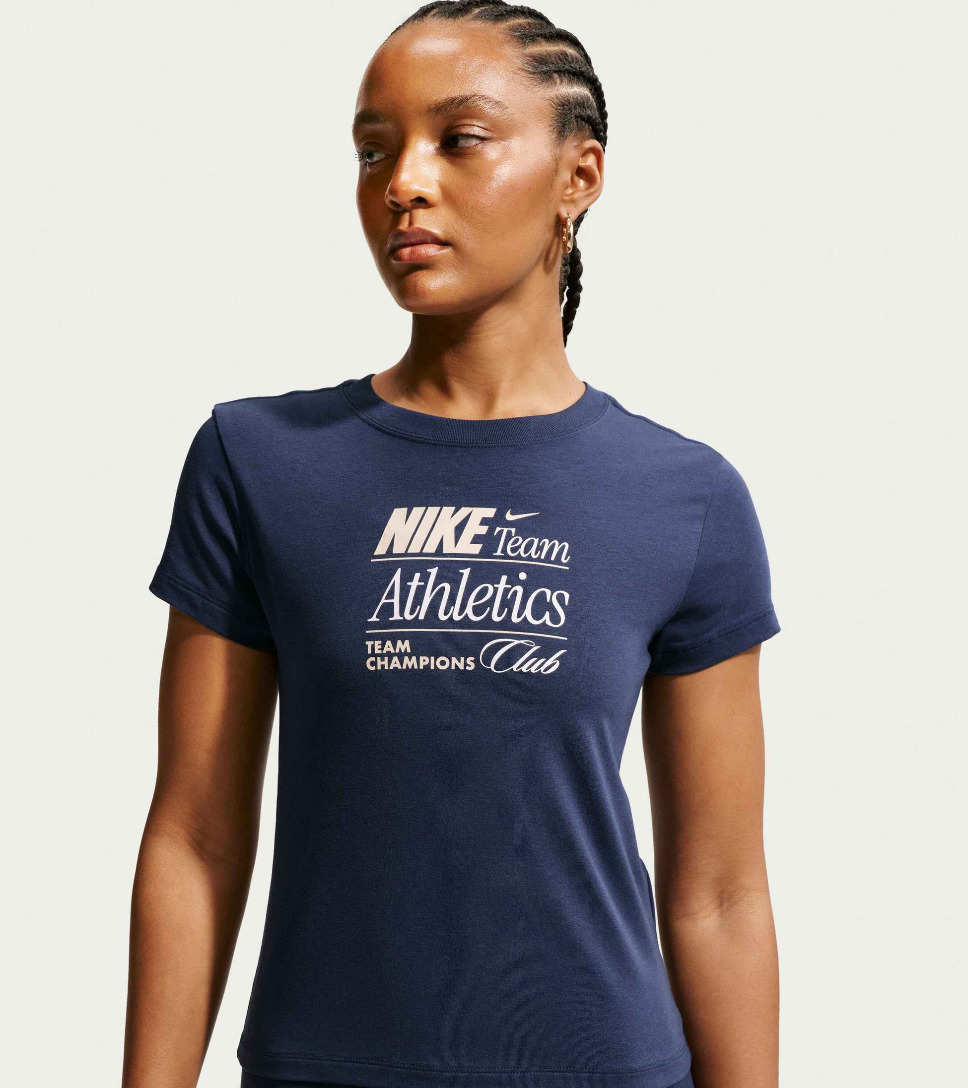 NIKE, Women's Slim Mod-cropped T-shirt Sportswear Chill Knit