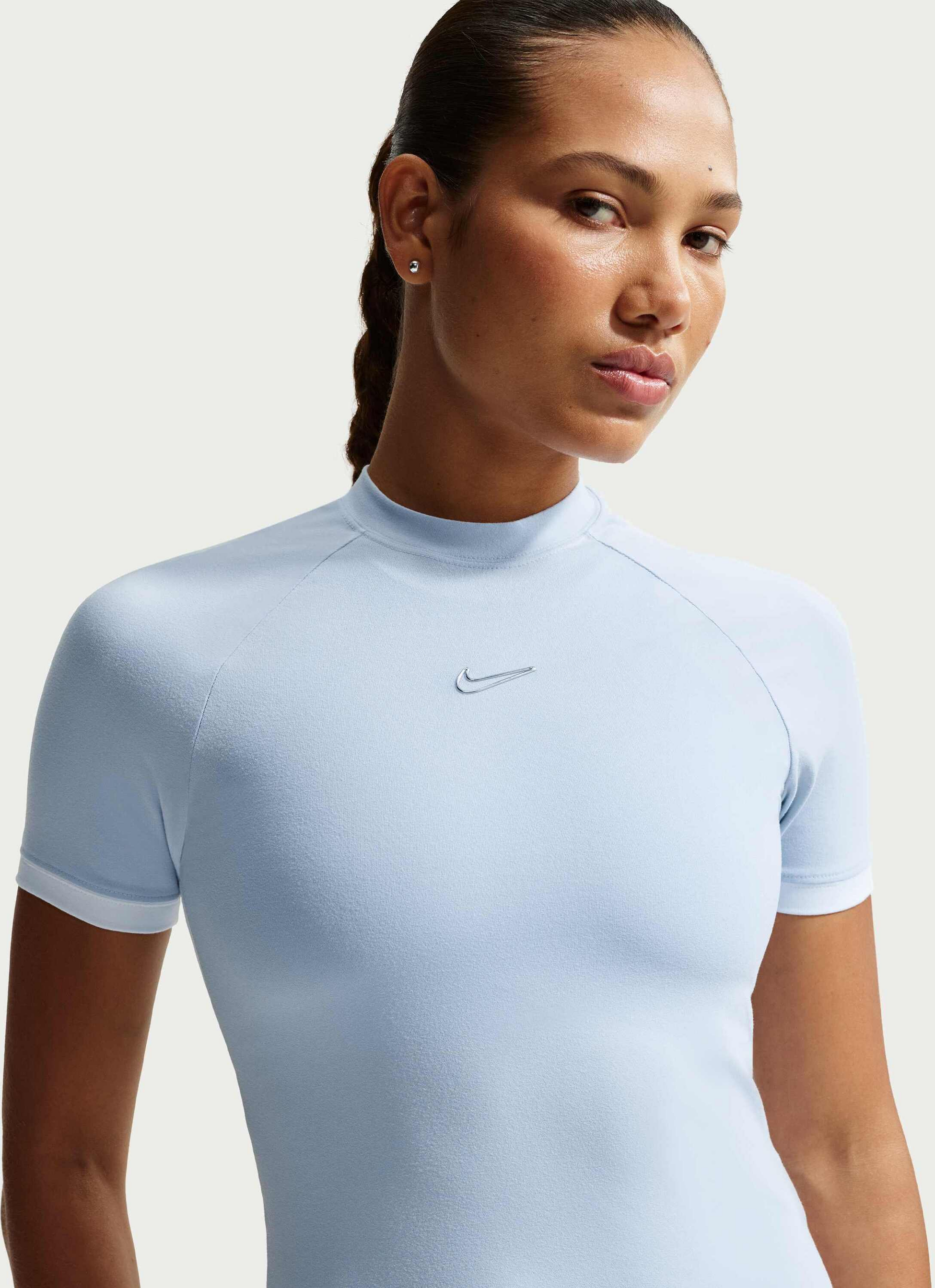 NIKE, Women's Slim Short-sleeve Top Sportswear