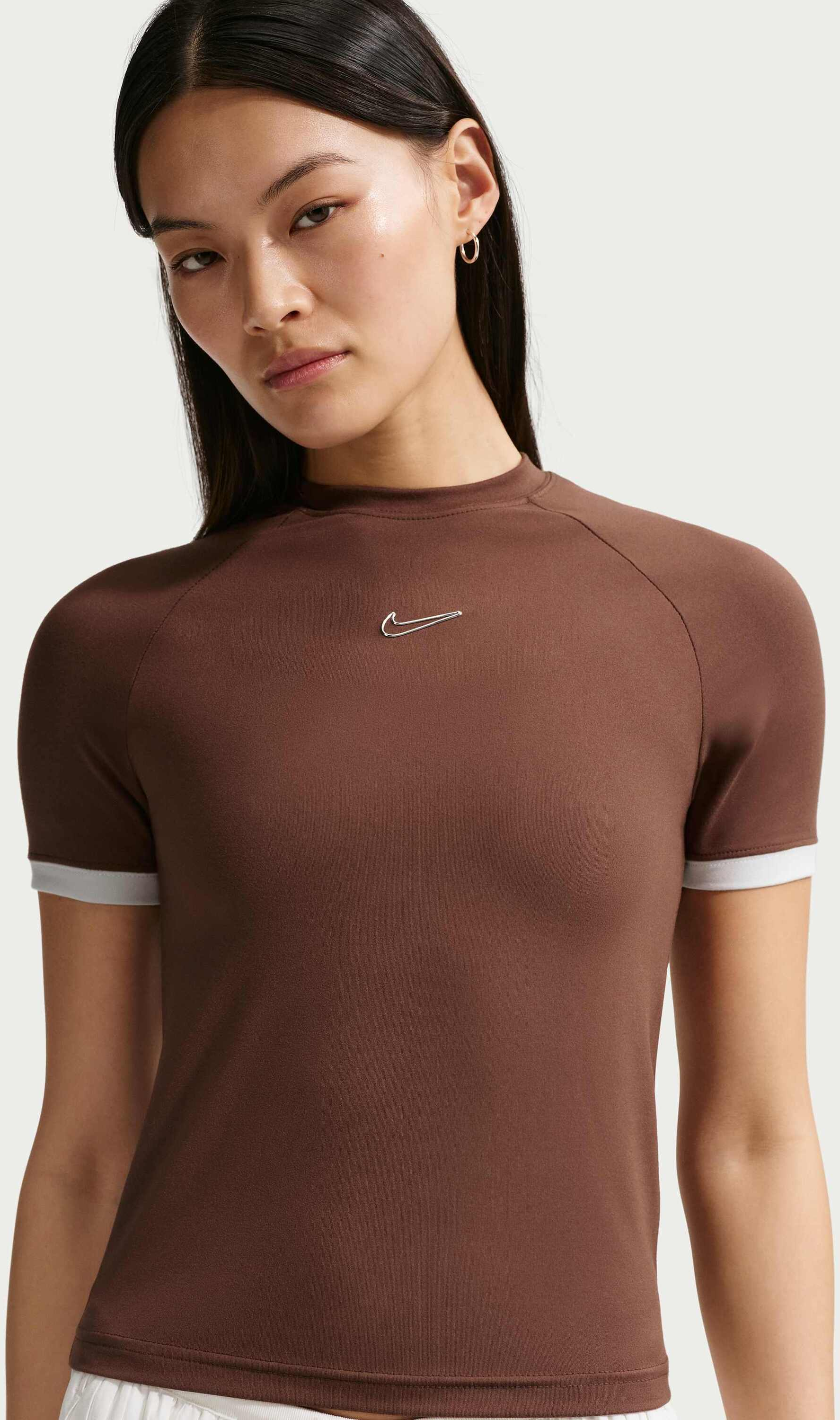 NIKE, Women's Slim Short-sleeve Top Sportswear
