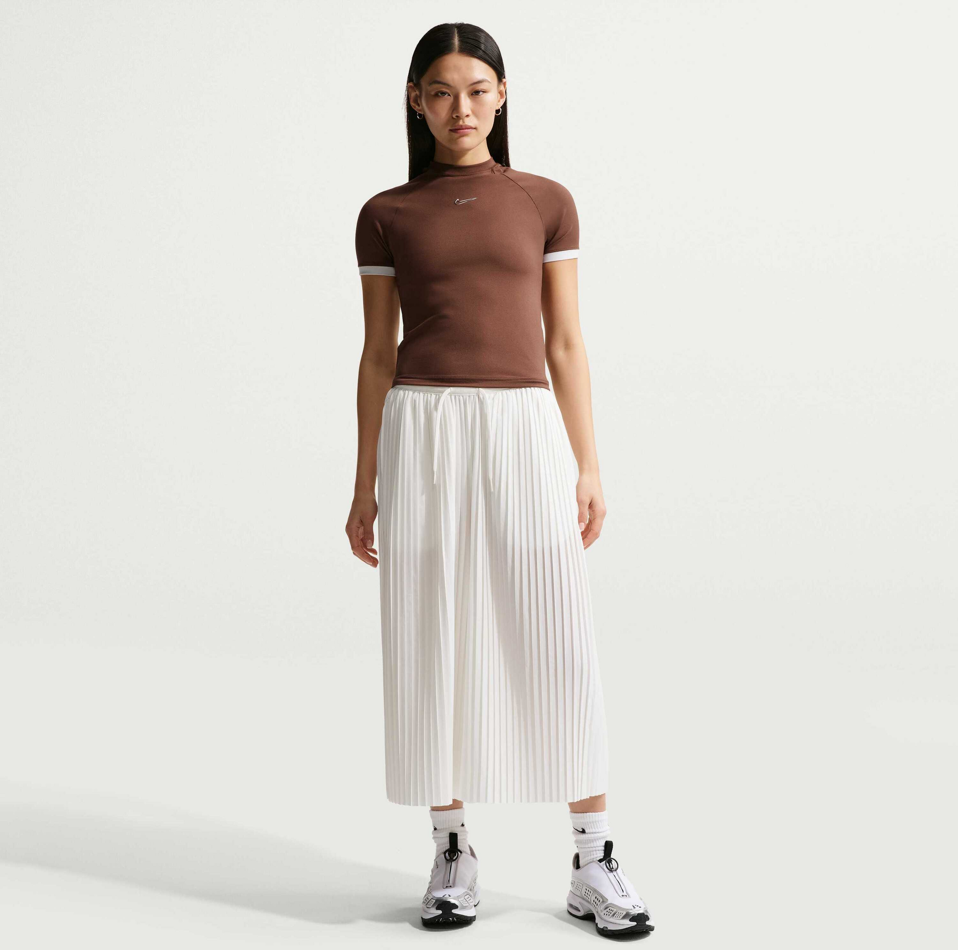 NIKE, Women's Slim Short-sleeve Top Sportswear