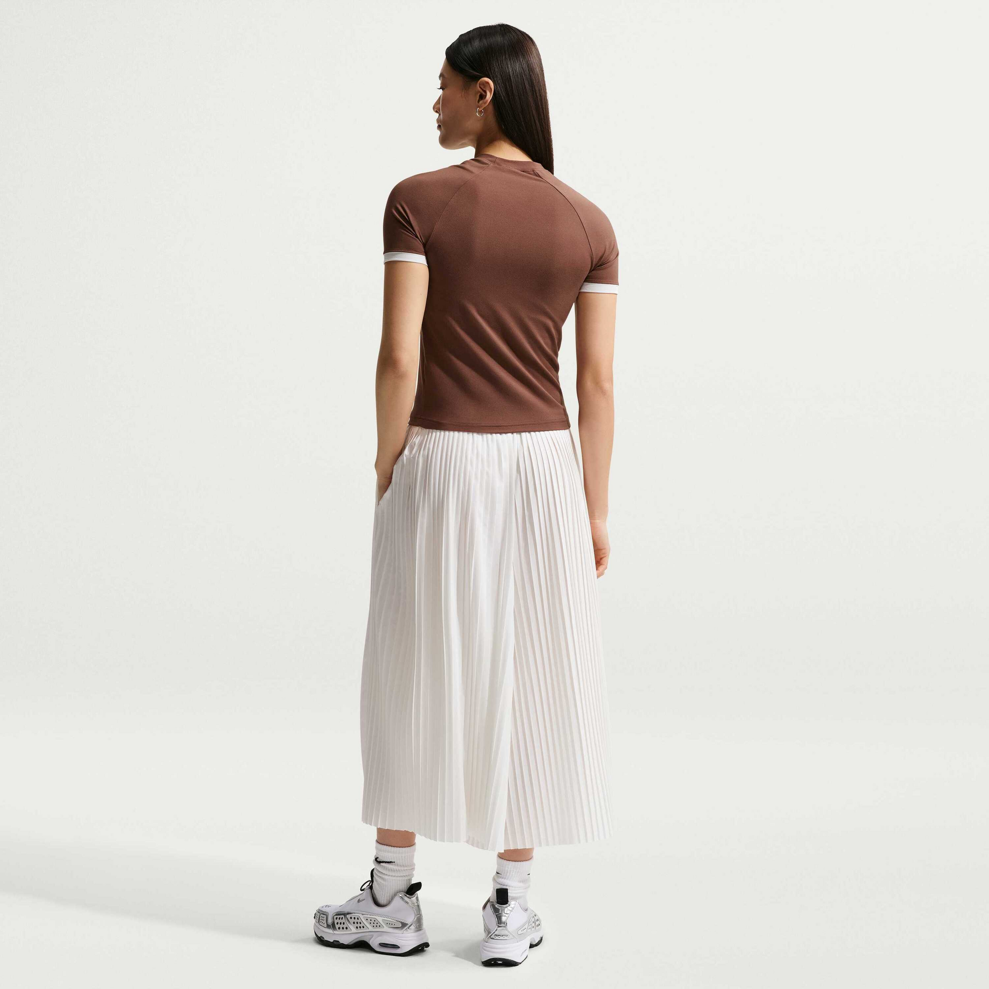 NIKE, Women's Slim Short-sleeve Top Sportswear