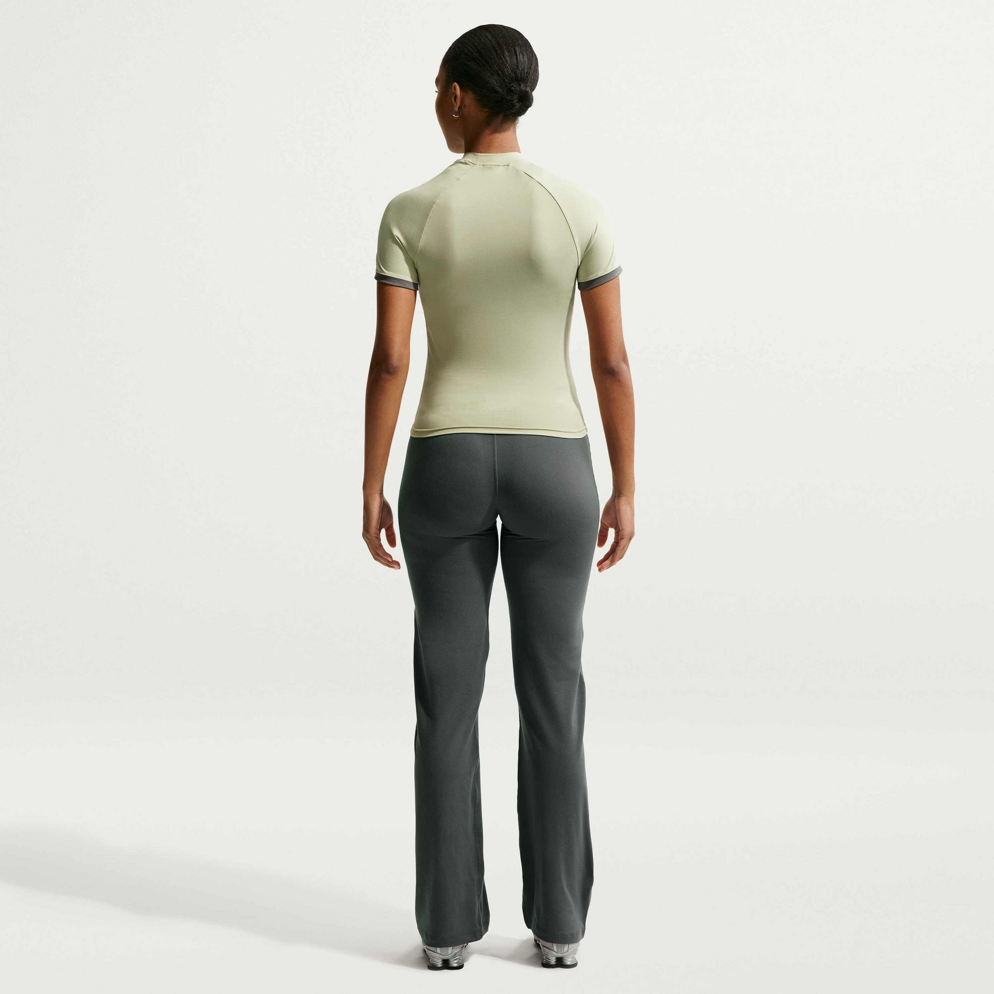 NIKE, Women's Slim Short-sleeve Top Sportswear