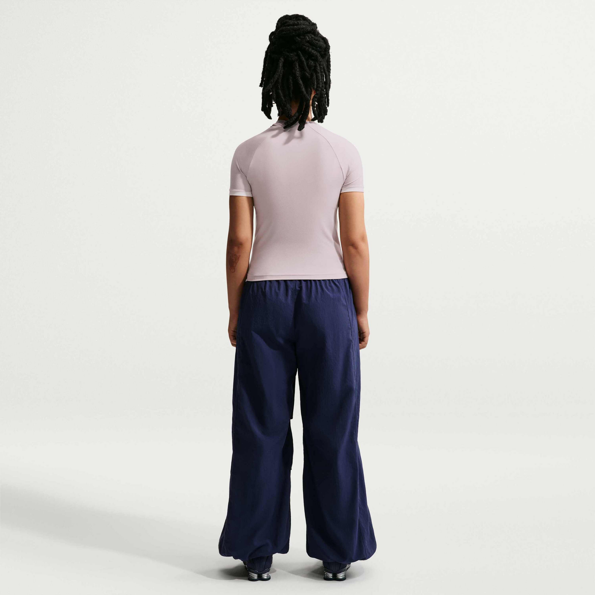 NIKE, Women's Slim Short-sleeve Top Sportswear