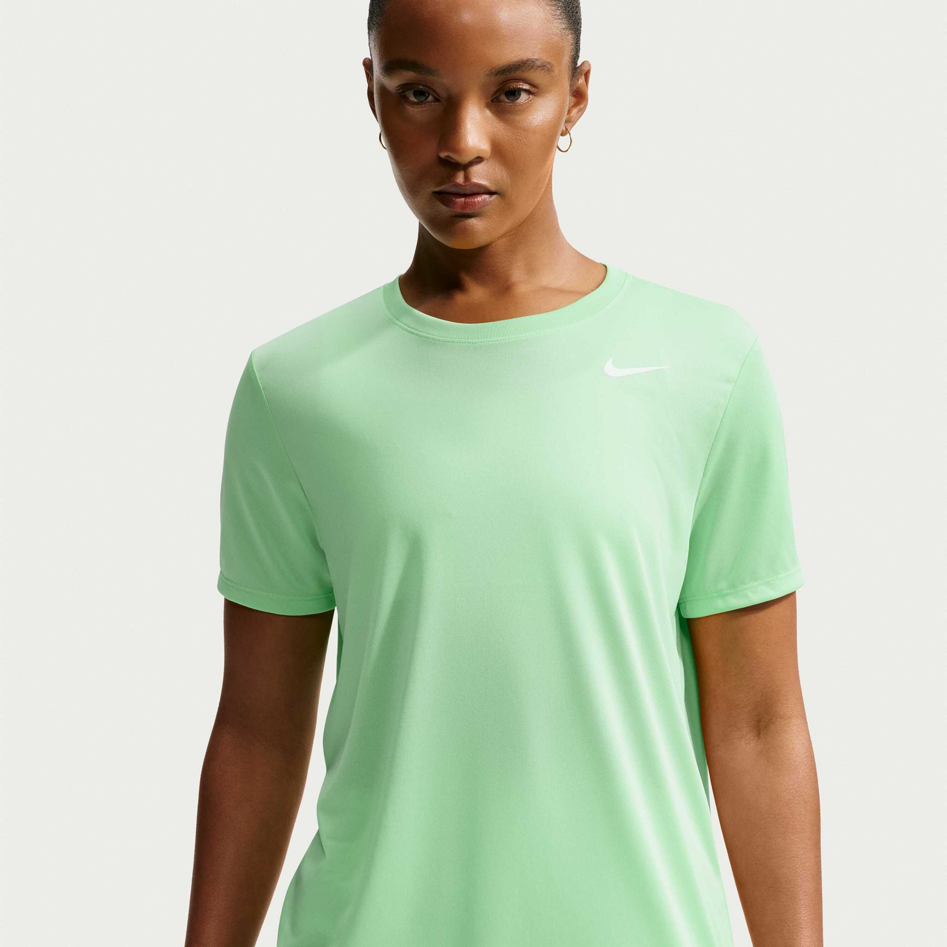 NIKE, Women's T-shirt Dri-fit
