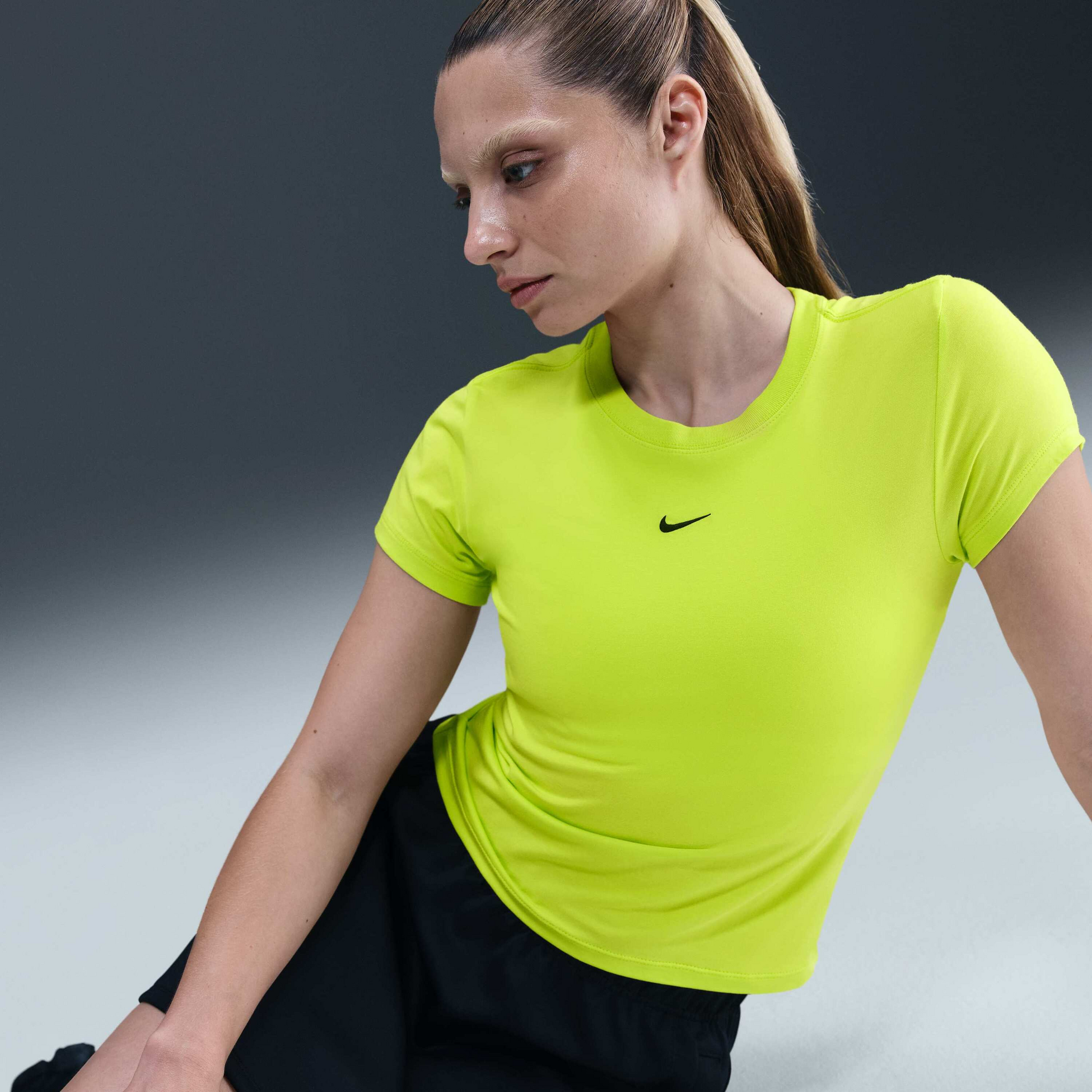 NIKE, Women's T-shirt Sportswear Chill Knit