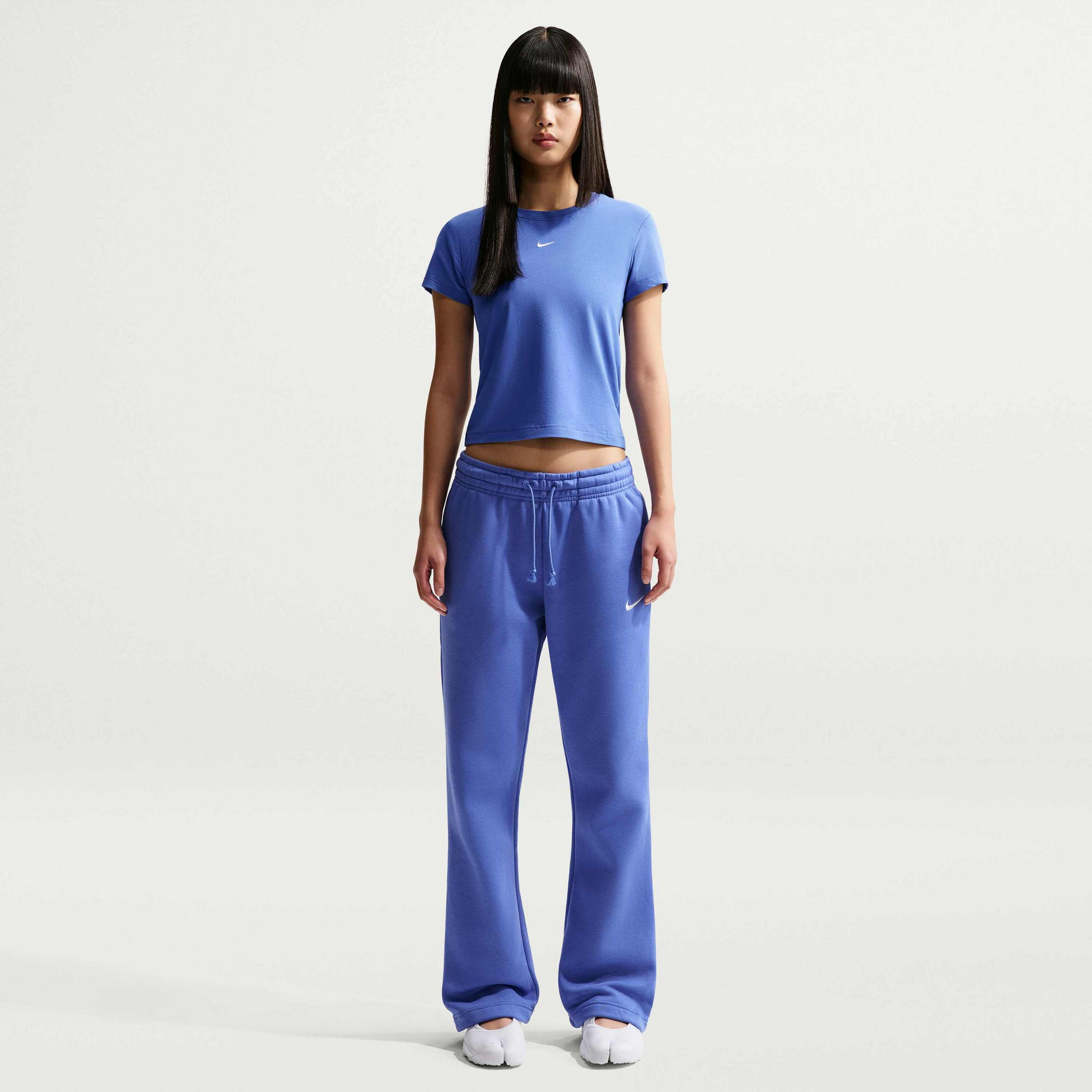 NIKE, Women's T-shirt Sportswear Chill Knit