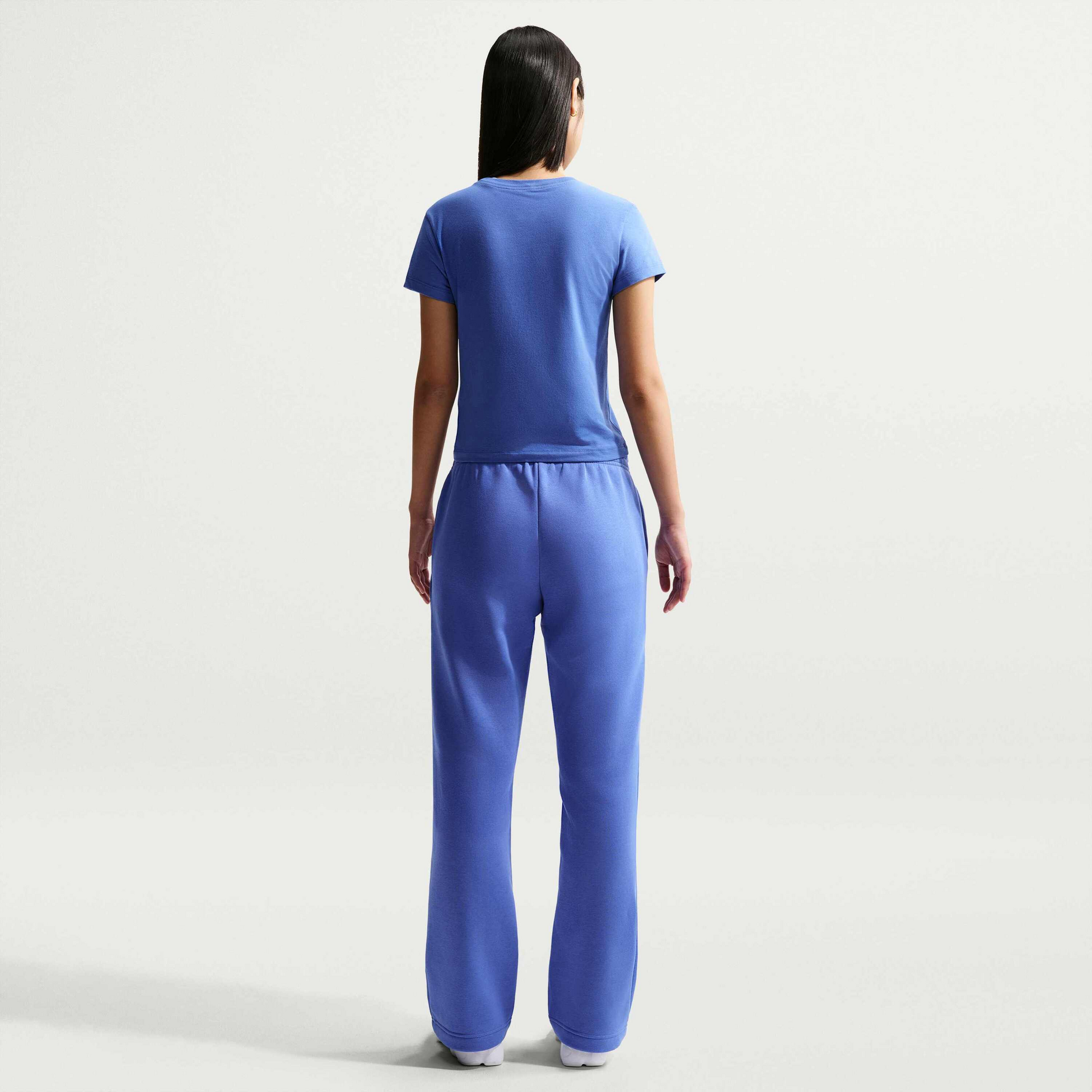 NIKE, Women's T-shirt Sportswear Chill Knit