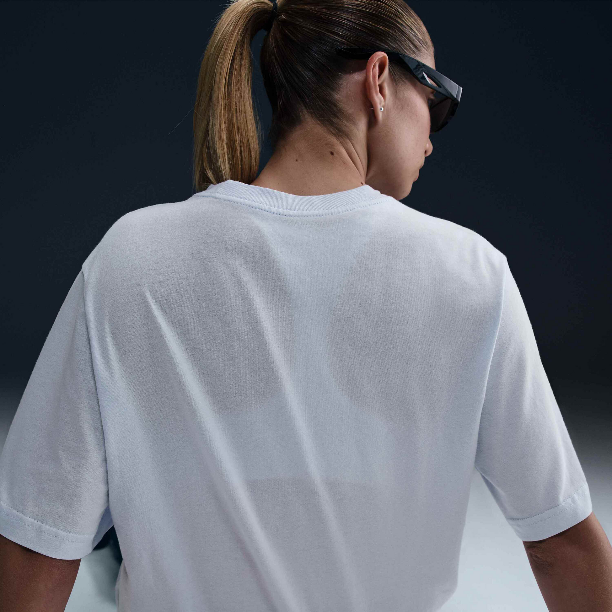 NIKE, Women's T-shirt Sportswear Essential