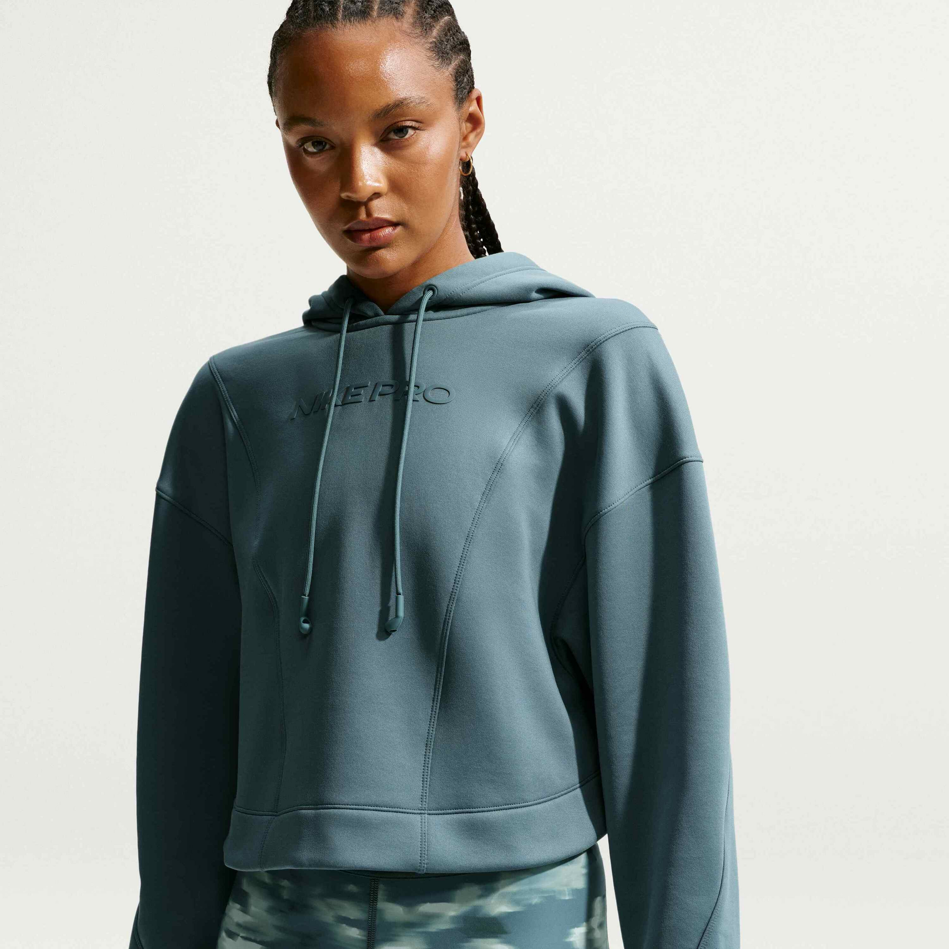 NIKE, Women's Therma-fit Hoodie Pro