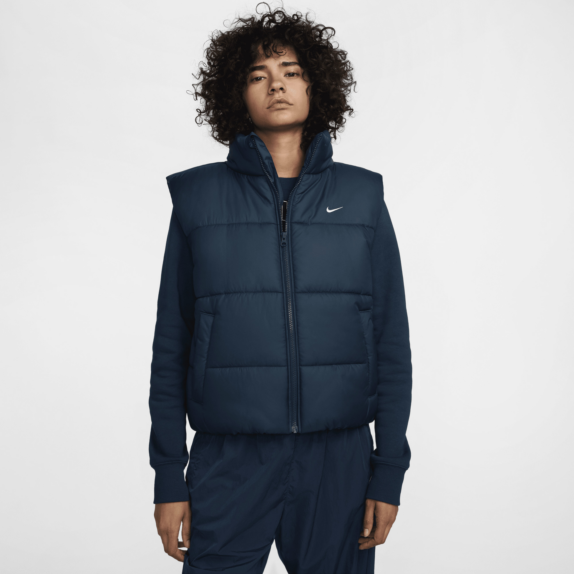 NIKE, Women's Therma-fit Loose Gilet Sportswear Classic Puffer