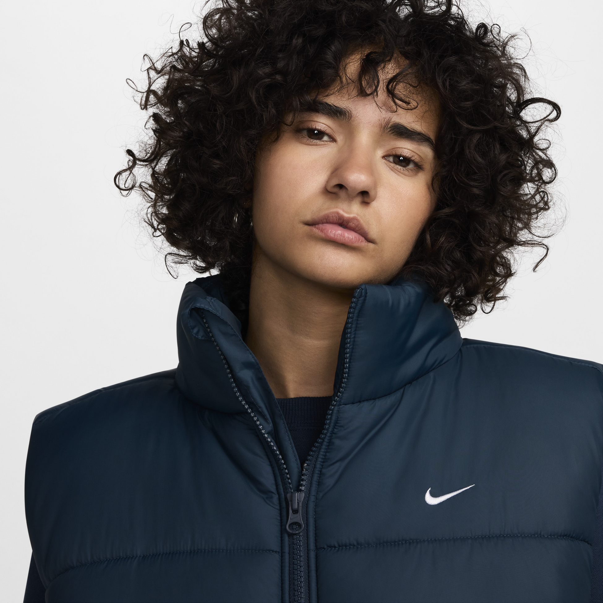 NIKE, Women's Therma-fit Loose Gilet Sportswear Classic Puffer