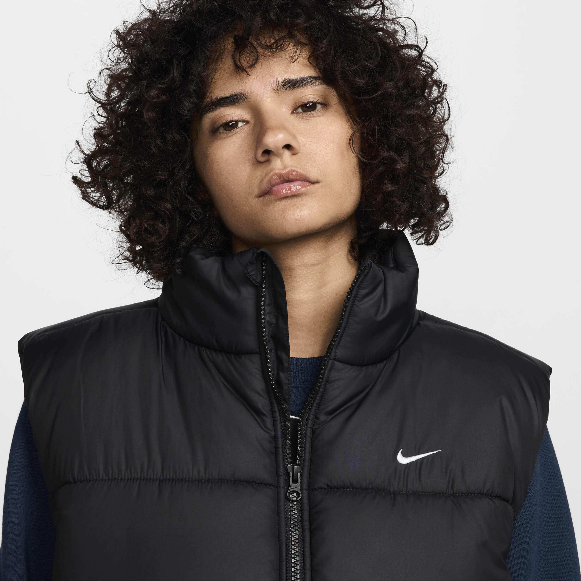 NIKE, Women's Therma-fit Loose Gilet Sportswear Classic Puffer