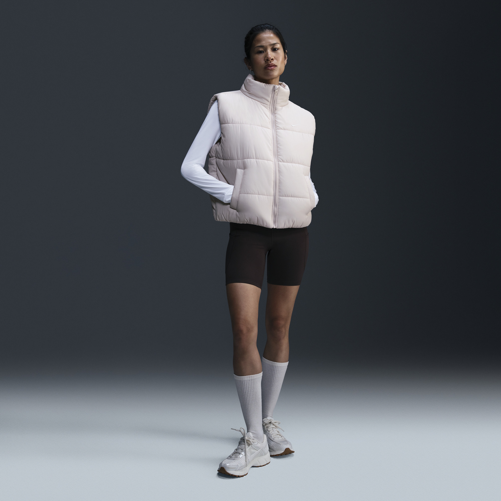 NIKE, Women's Therma-fit Loose Gilet Sportswear Classic Puffer