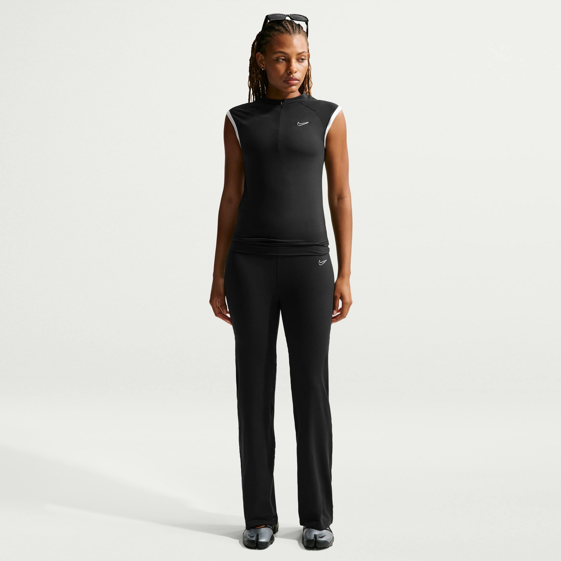 NIKE, Women's Tight Sleeveless 1/4-zip Top Sportswear