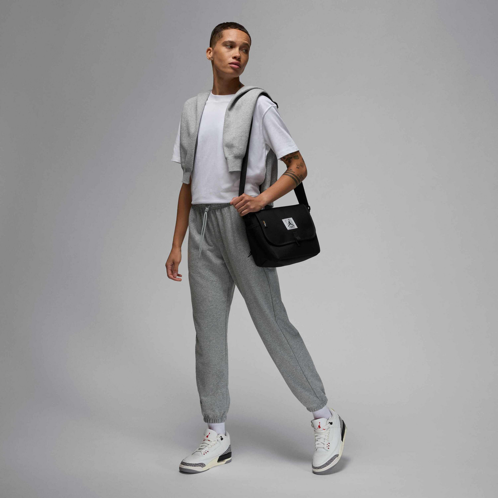 JORDAN, Women's Top Jordan Essentials