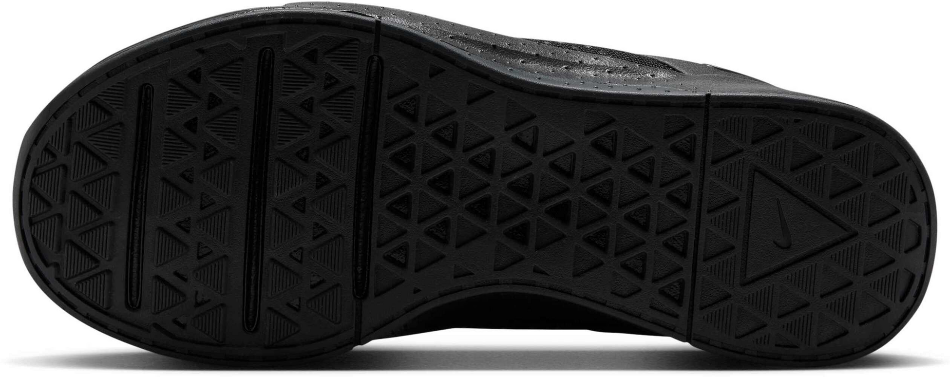 NIKE, Women's Training Shoes Mc Trainer 4
