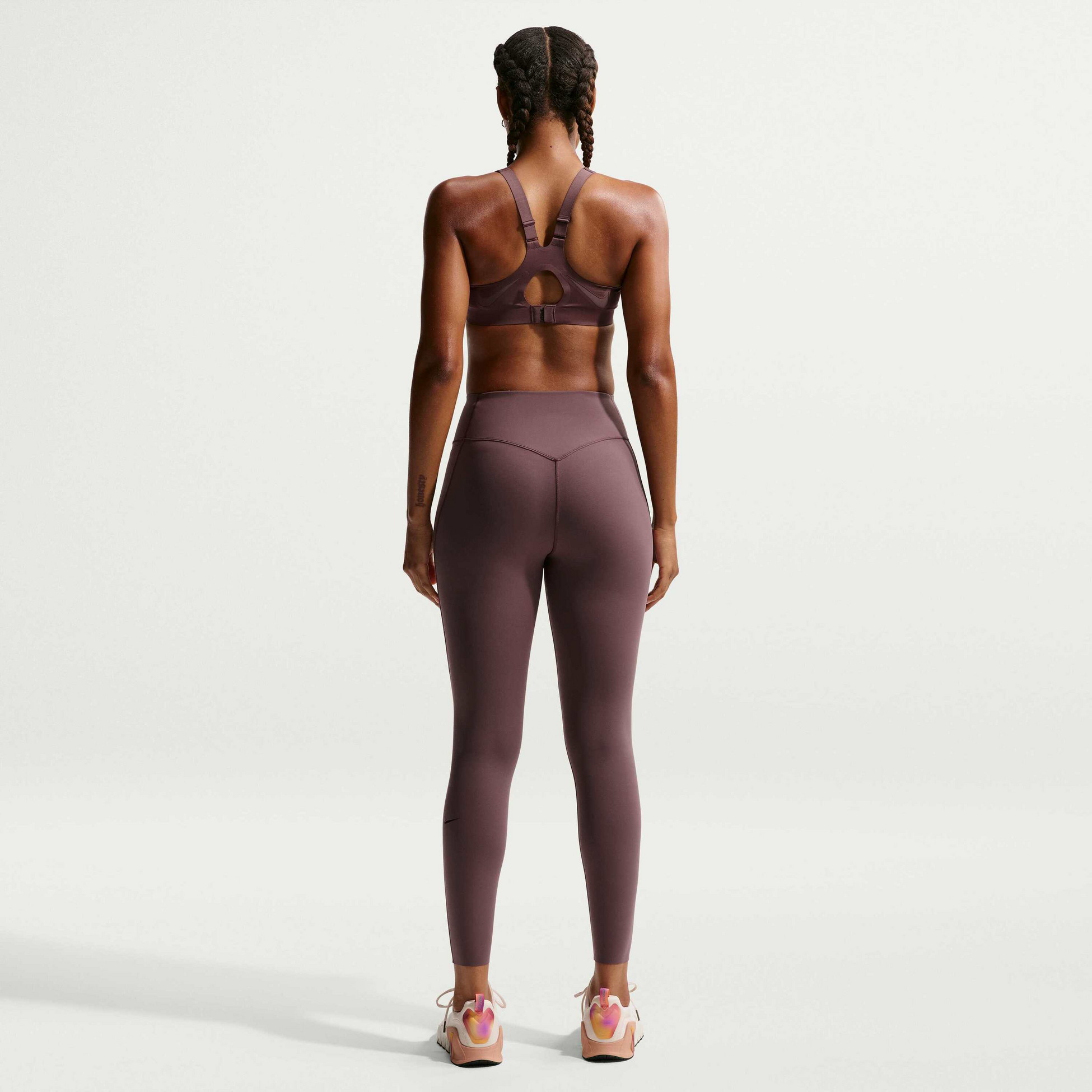 NIKE, Women's Ultrahigh-support Padded Sports Bra Rival