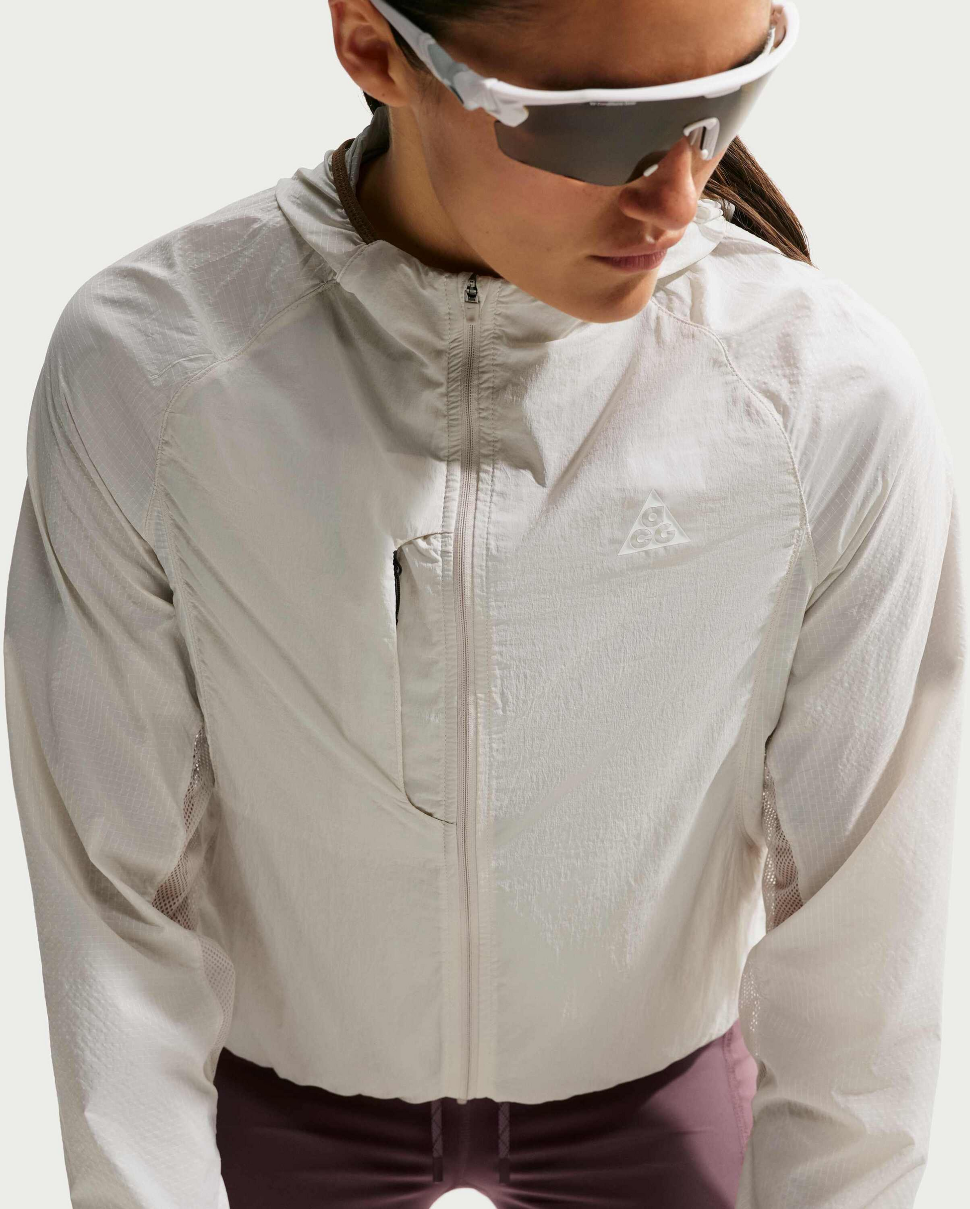 NIKE, Women's Uv Protection Trail-running Jacket Acg 'aireez'