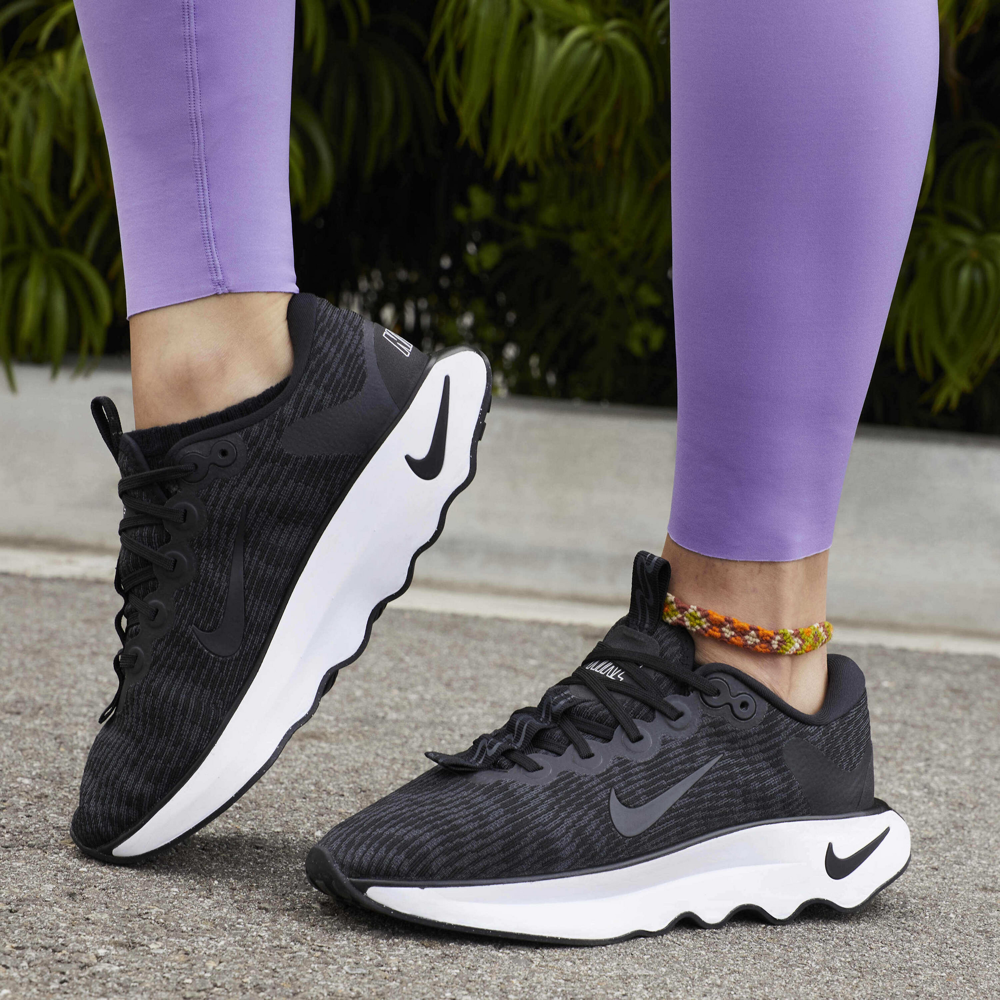 NIKE, Women's Walking Shoes Motiva